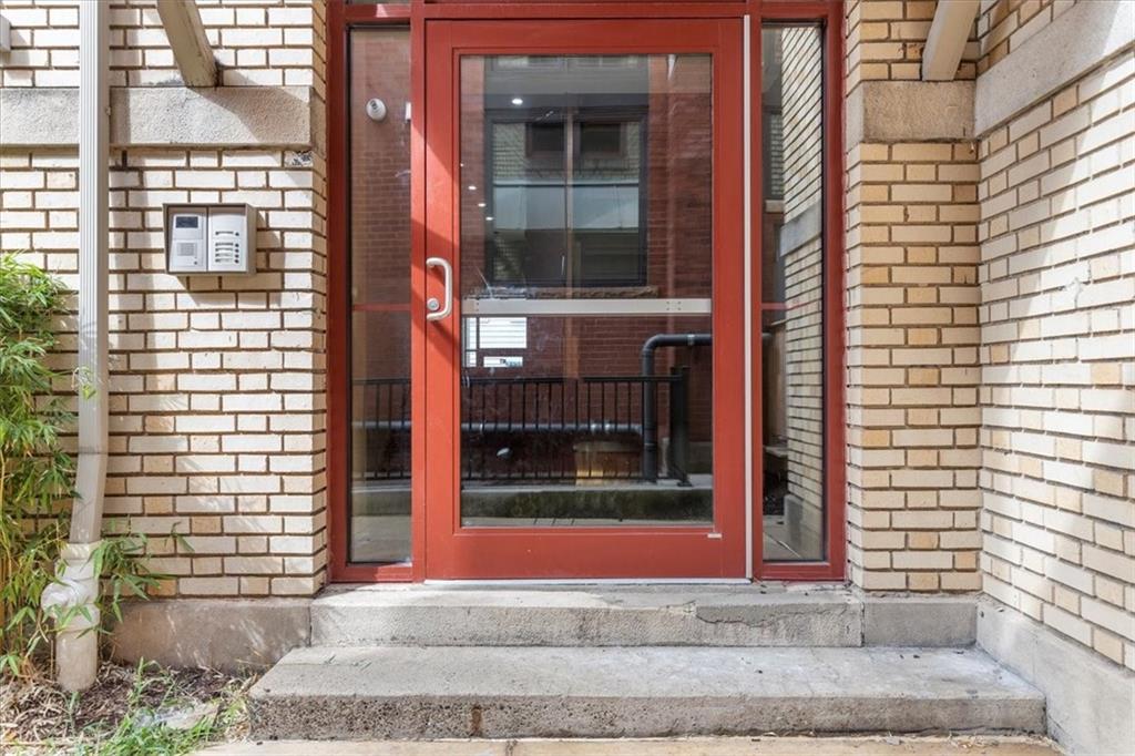 1822 Harcum Way, Unit 1 Pittsburgh, PA 15203 - Photo 2 of 39