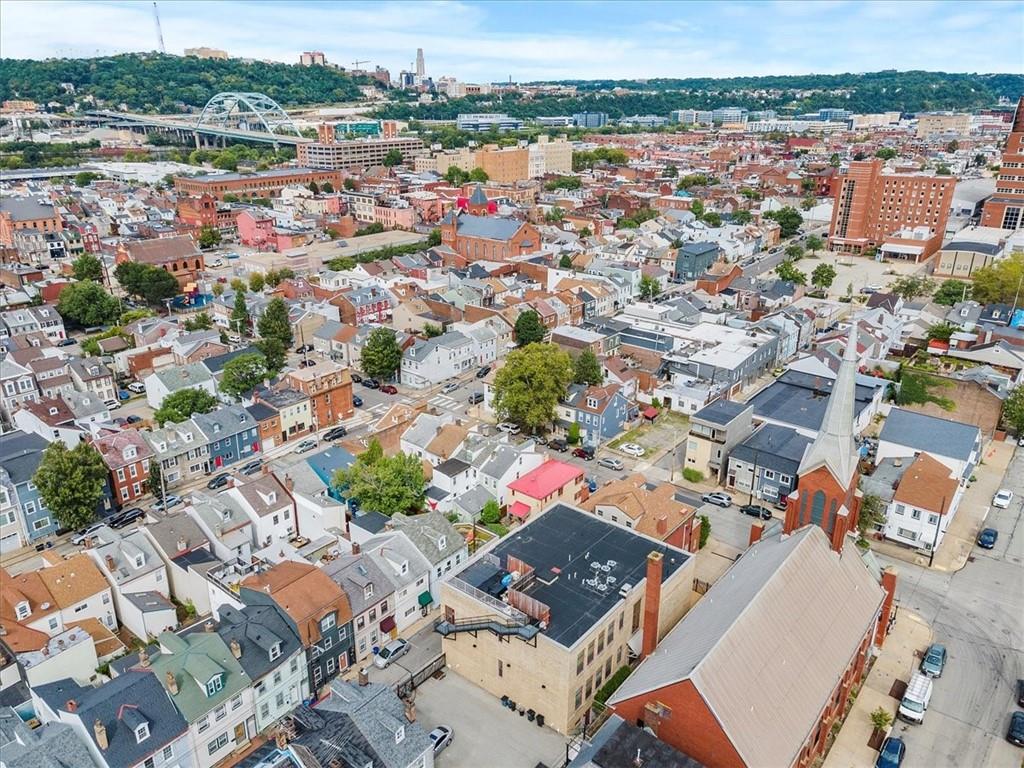 1822 Harcum Way, Unit 1 Pittsburgh, PA 15203 - Photo 36 of 39