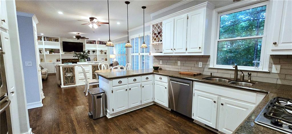 409 Misty Ridge Way Woodstock, GA 30189 - Photo 8 of 20