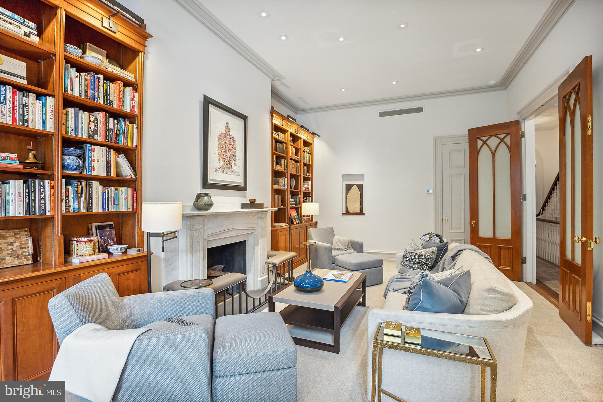 2017 Delancey Place Philadelphia, PA 19103 - Photo 15 of 38 Family Room/Library