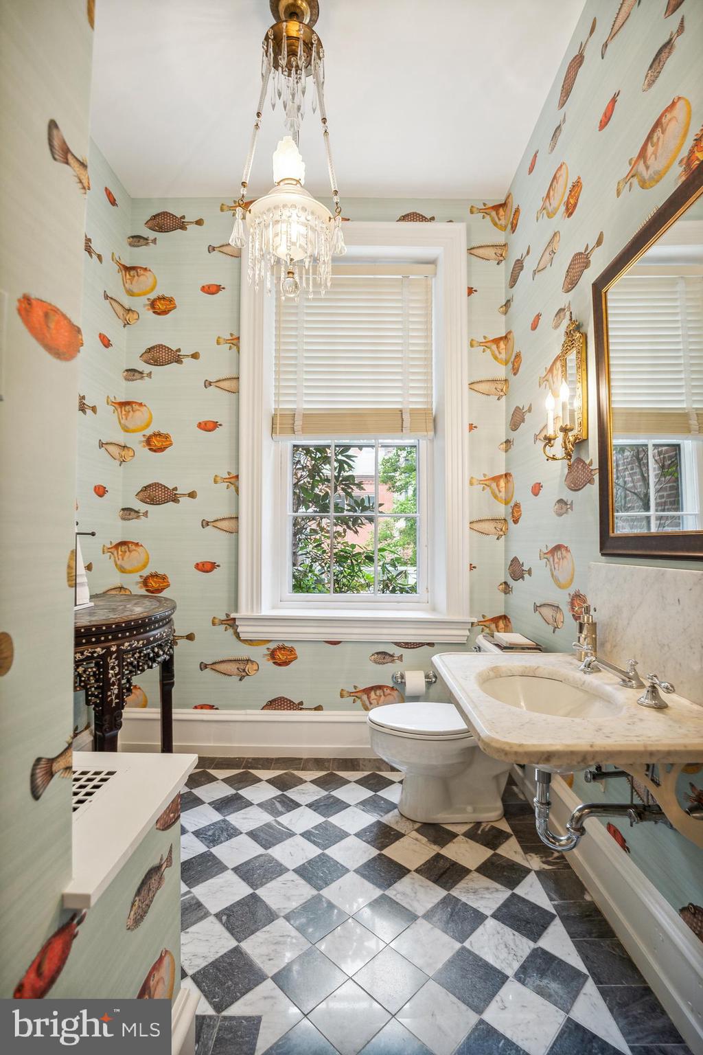 2017 Delancey Place Philadelphia, PA 19103 - Photo 17 of 38 Powder Room