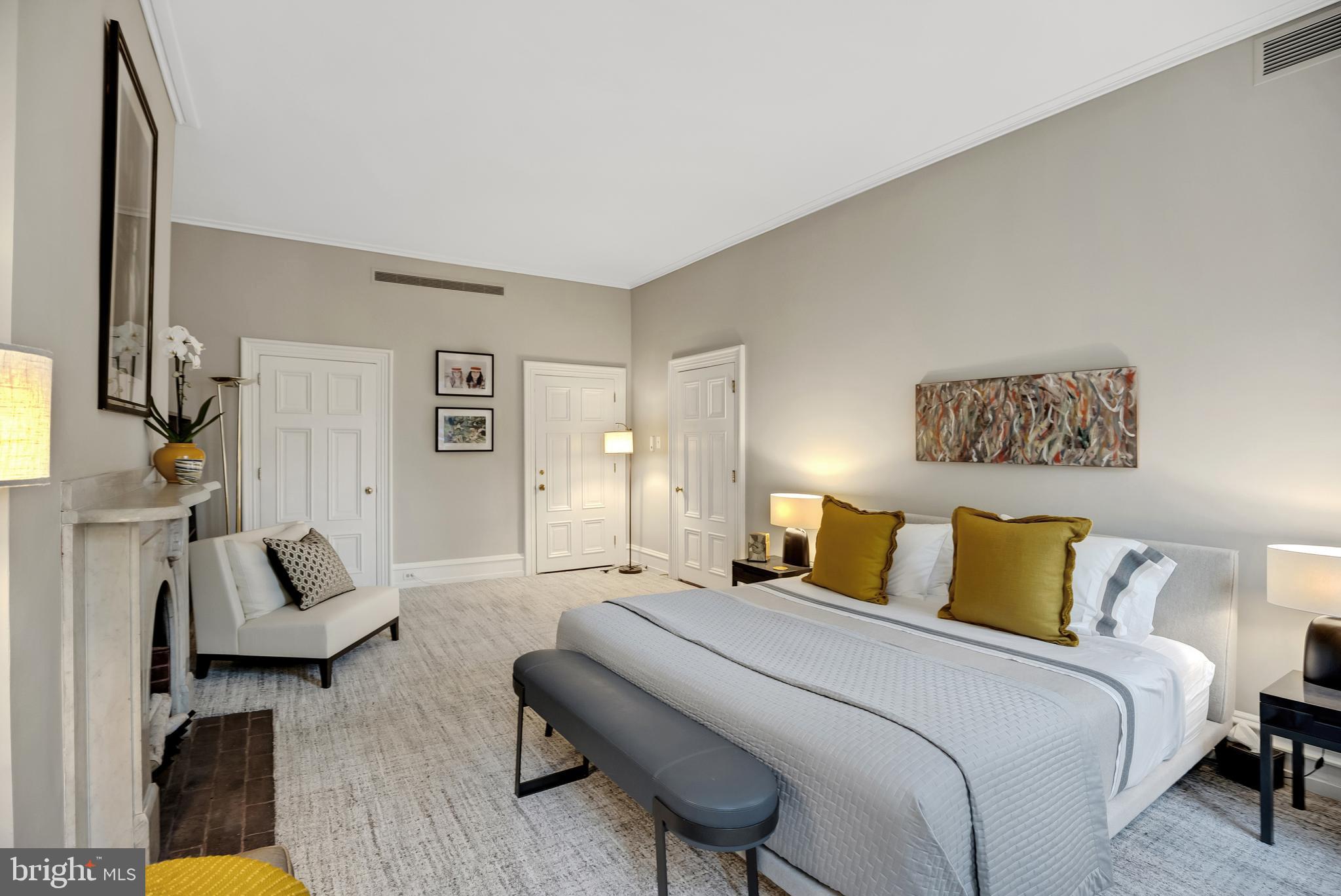 2017 Delancey Place Philadelphia, PA 19103 - Photo 28 of 38 Bedroom