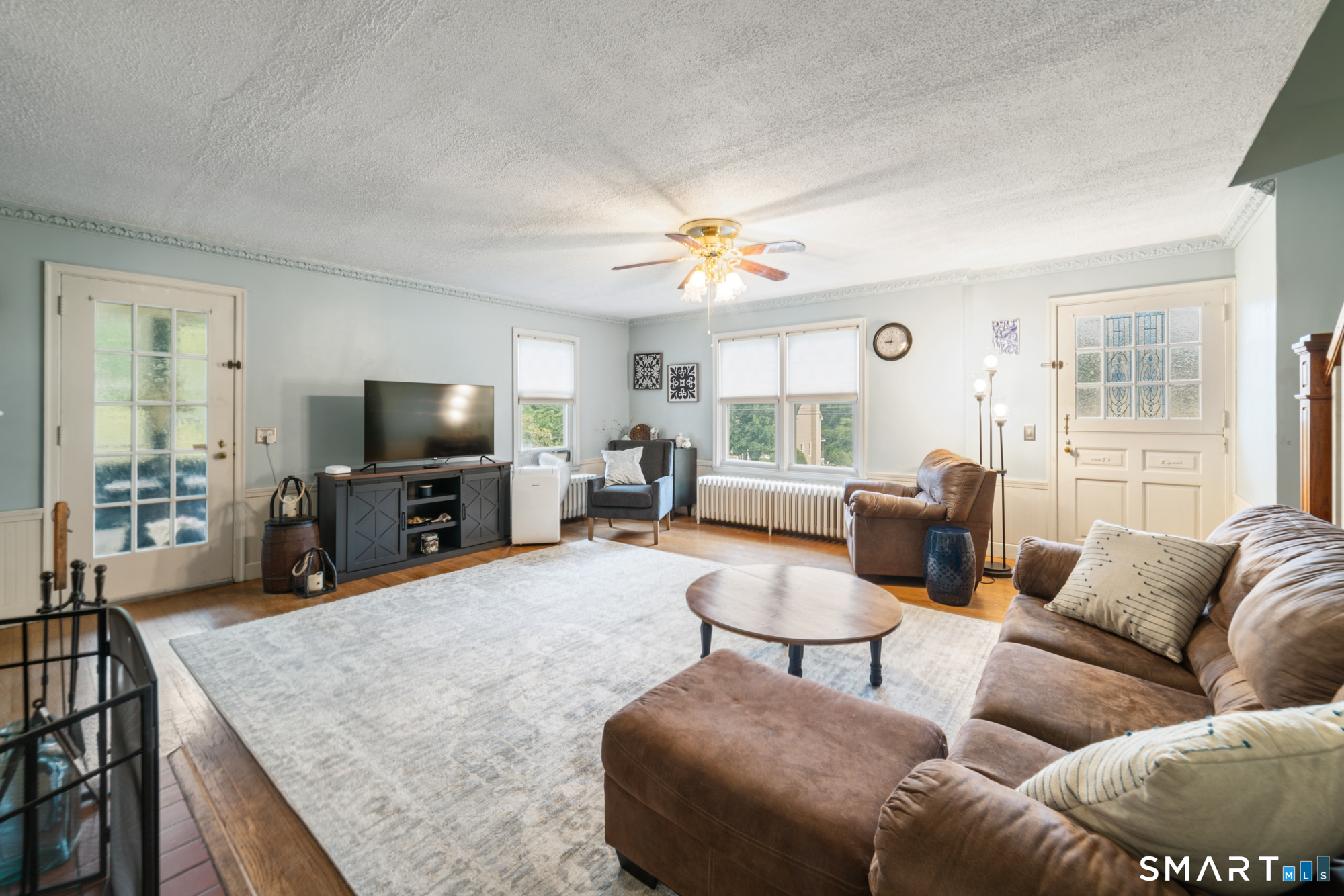 413 Watertown Road Middlebury, CT 06762 - Photo 5 of 40