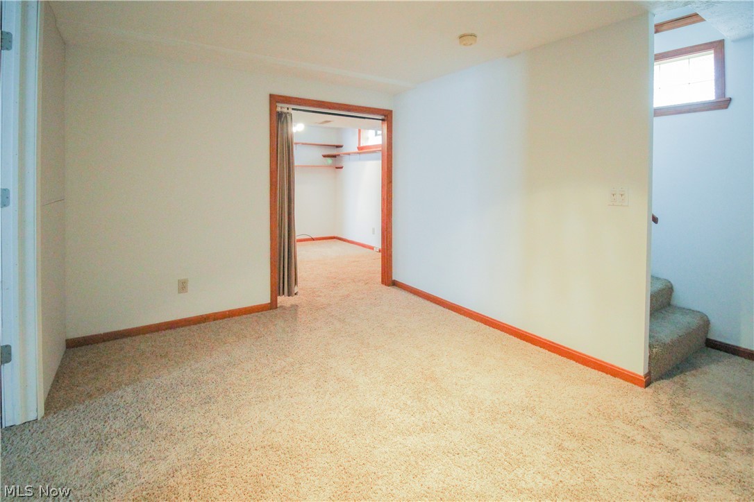 658 Yerrick Road Akron, OH 44312 - Photo 13 of 18