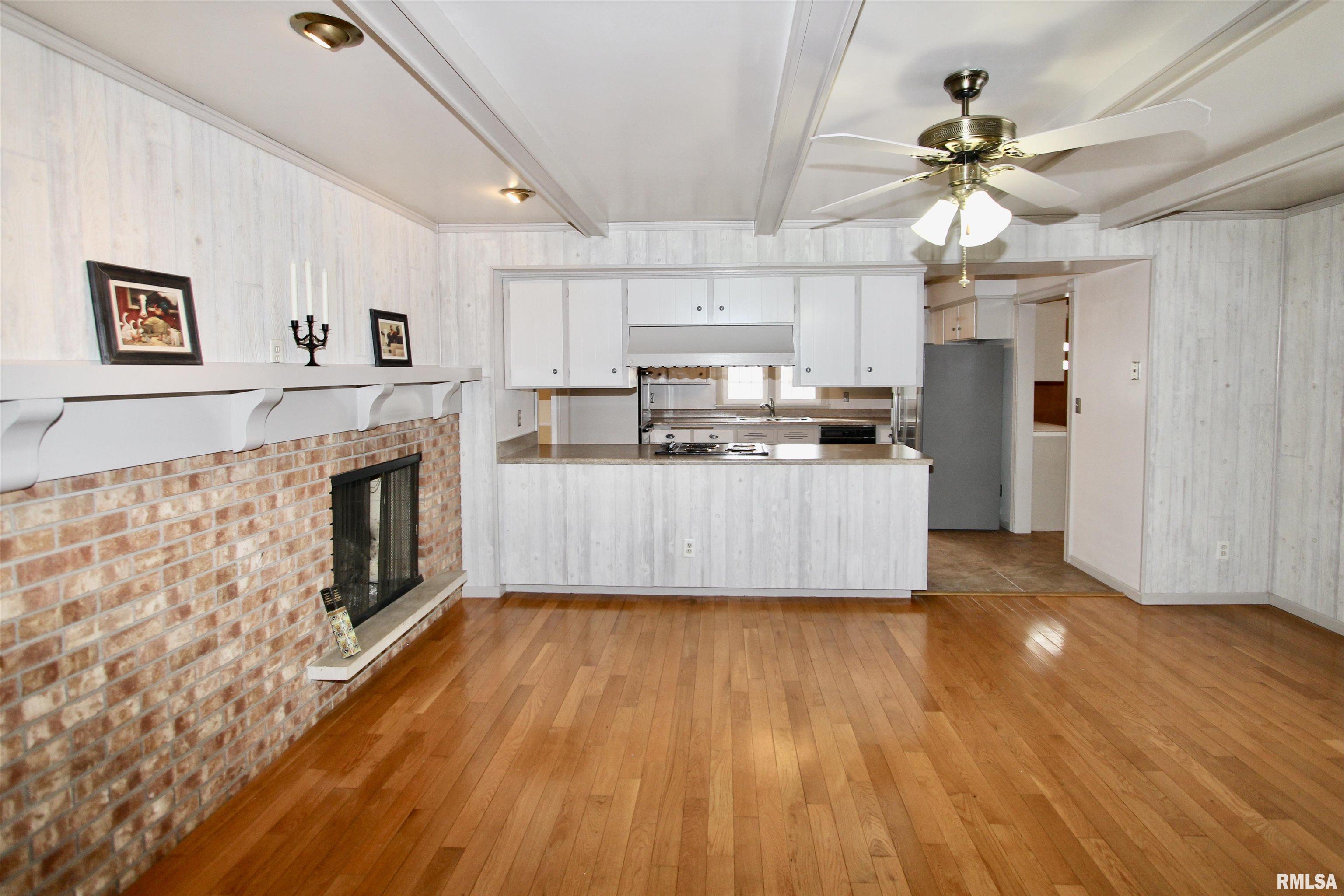 5928 North Roxbury Lane Peoria, IL 61614 - Photo 22 of 86