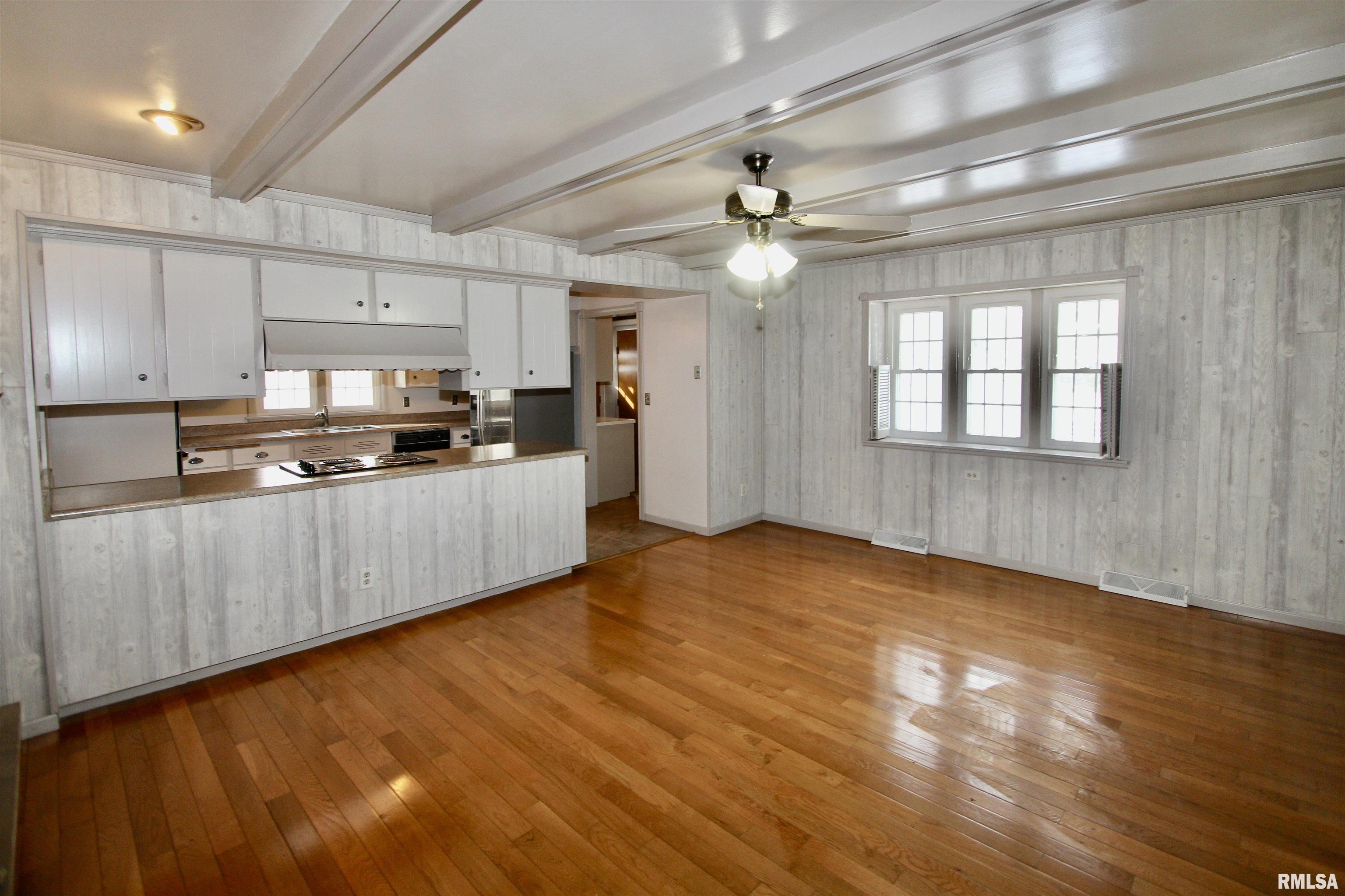 5928 North Roxbury Lane Peoria, IL 61614 - Photo 23 of 86