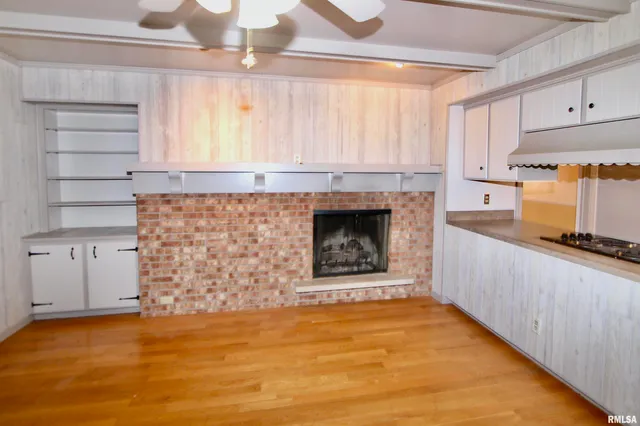 $230,000 | 5928 North Roxbury Lane, Peoria, IL 61614