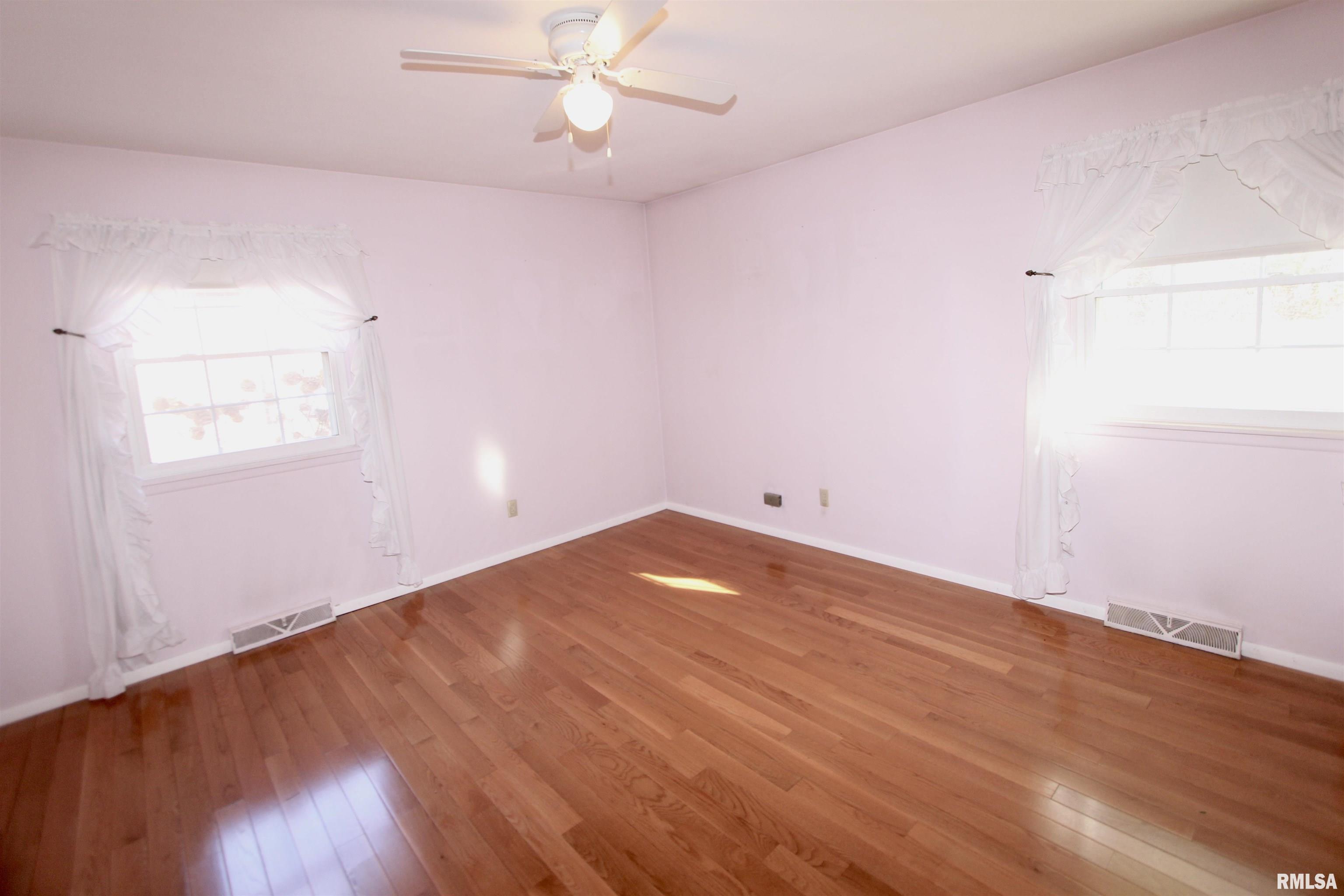 5928 North Roxbury Lane Peoria, IL 61614 - Photo 31 of 76