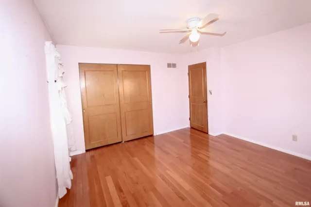 $230,000 | 5928 North Roxbury Lane, Peoria, IL 61614