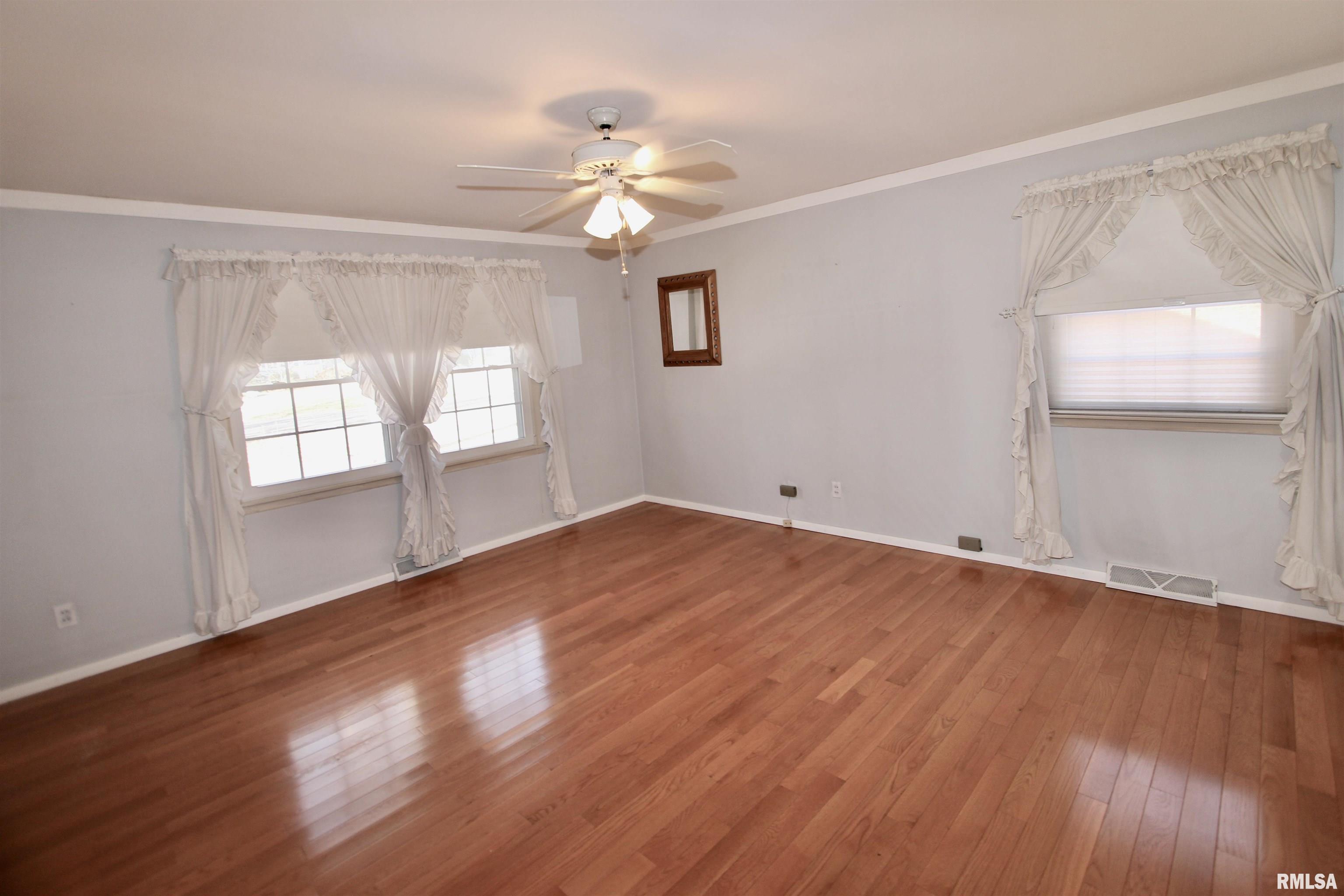 5928 North Roxbury Lane Peoria, IL 61614 - Photo 35 of 76