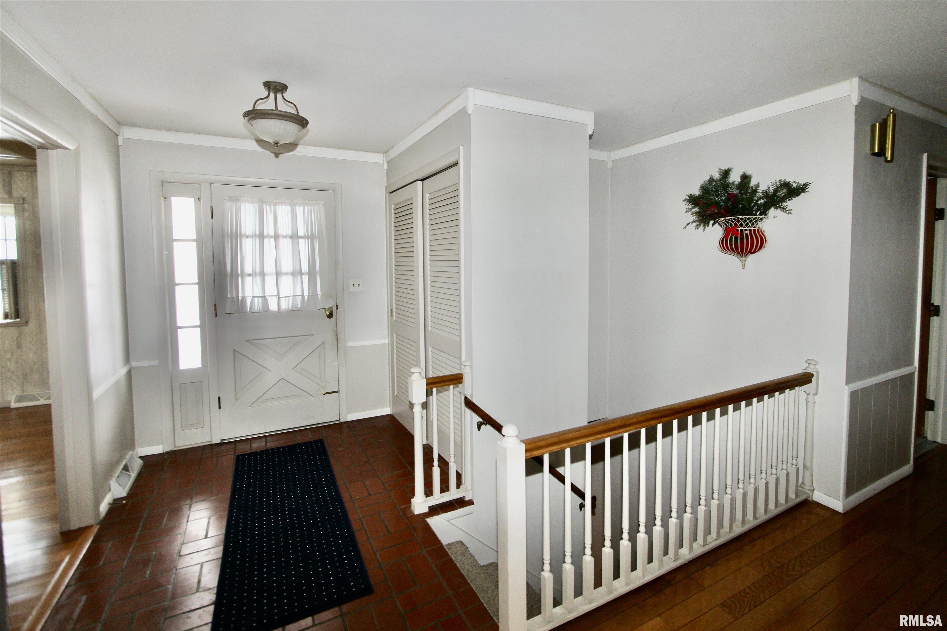 5928 North Roxbury Lane Peoria, IL 61614 - Photo 4 of 86