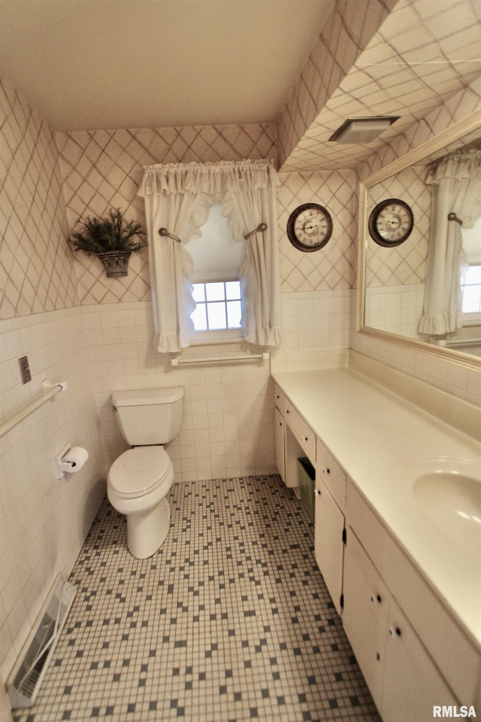 5928 North Roxbury Lane Peoria, IL 61614 - Photo 42 of 76