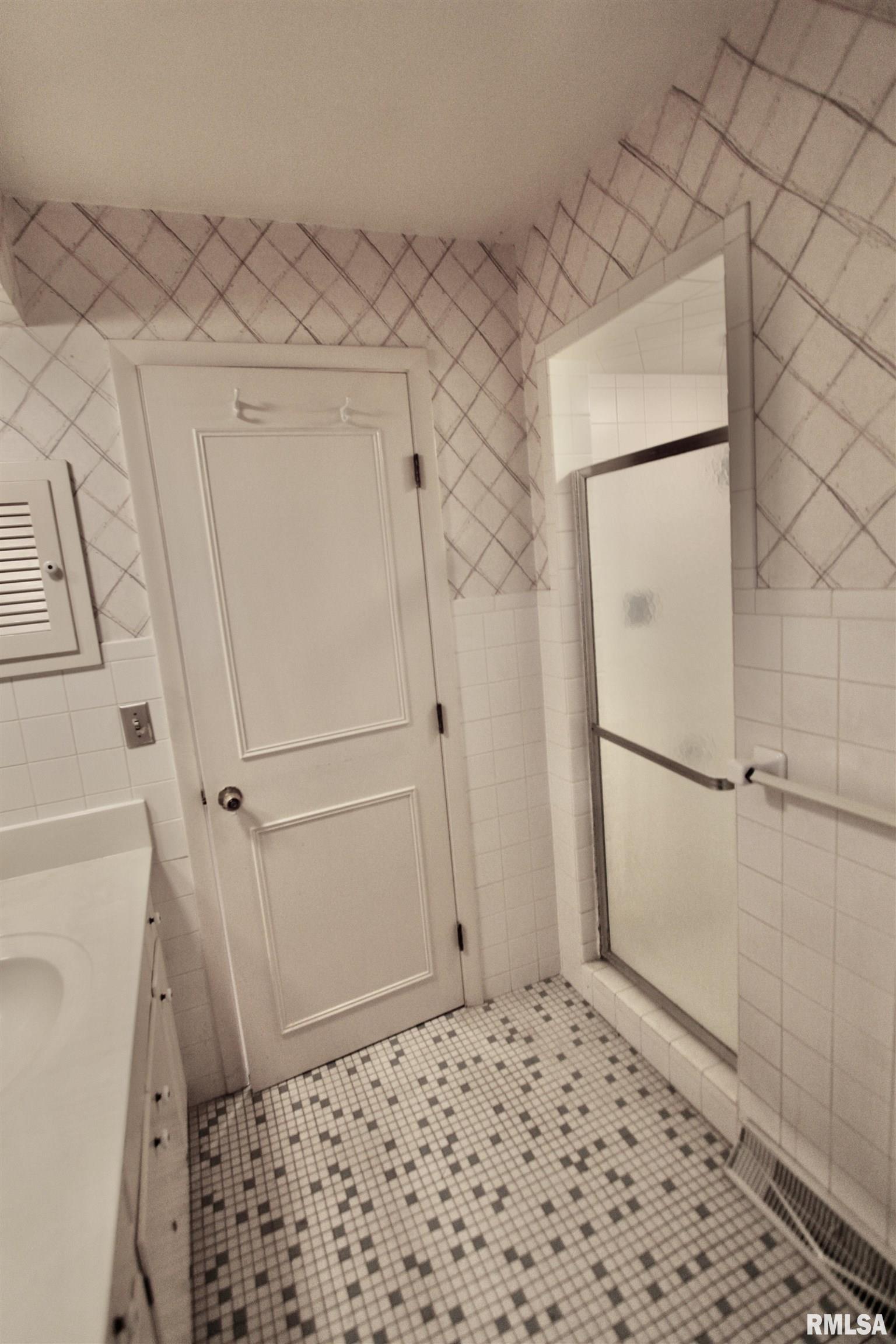 5928 North Roxbury Lane Peoria, IL 61614 - Photo 45 of 76