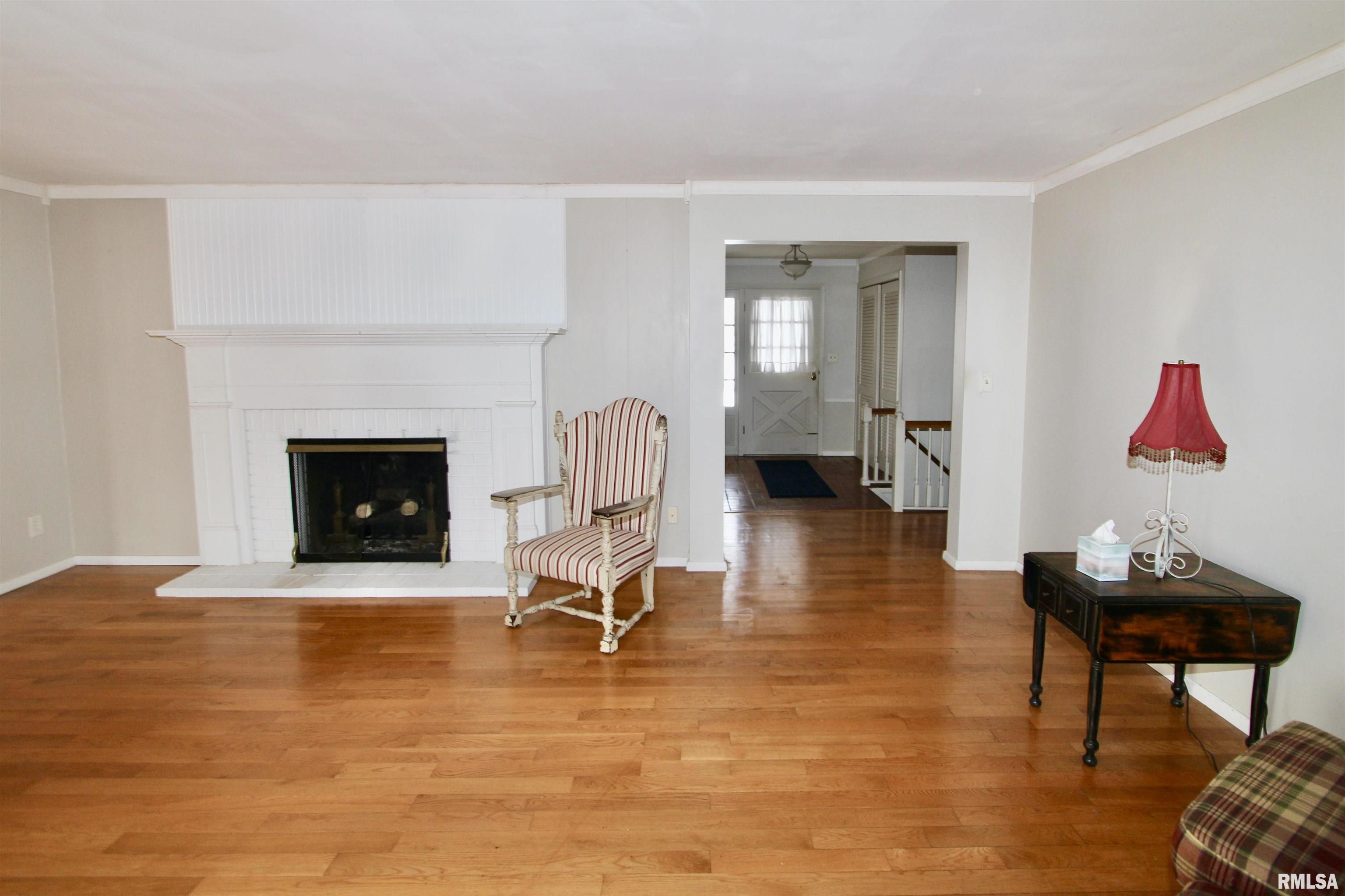 5928 North Roxbury Lane Peoria, IL 61614 - Photo 5 of 86