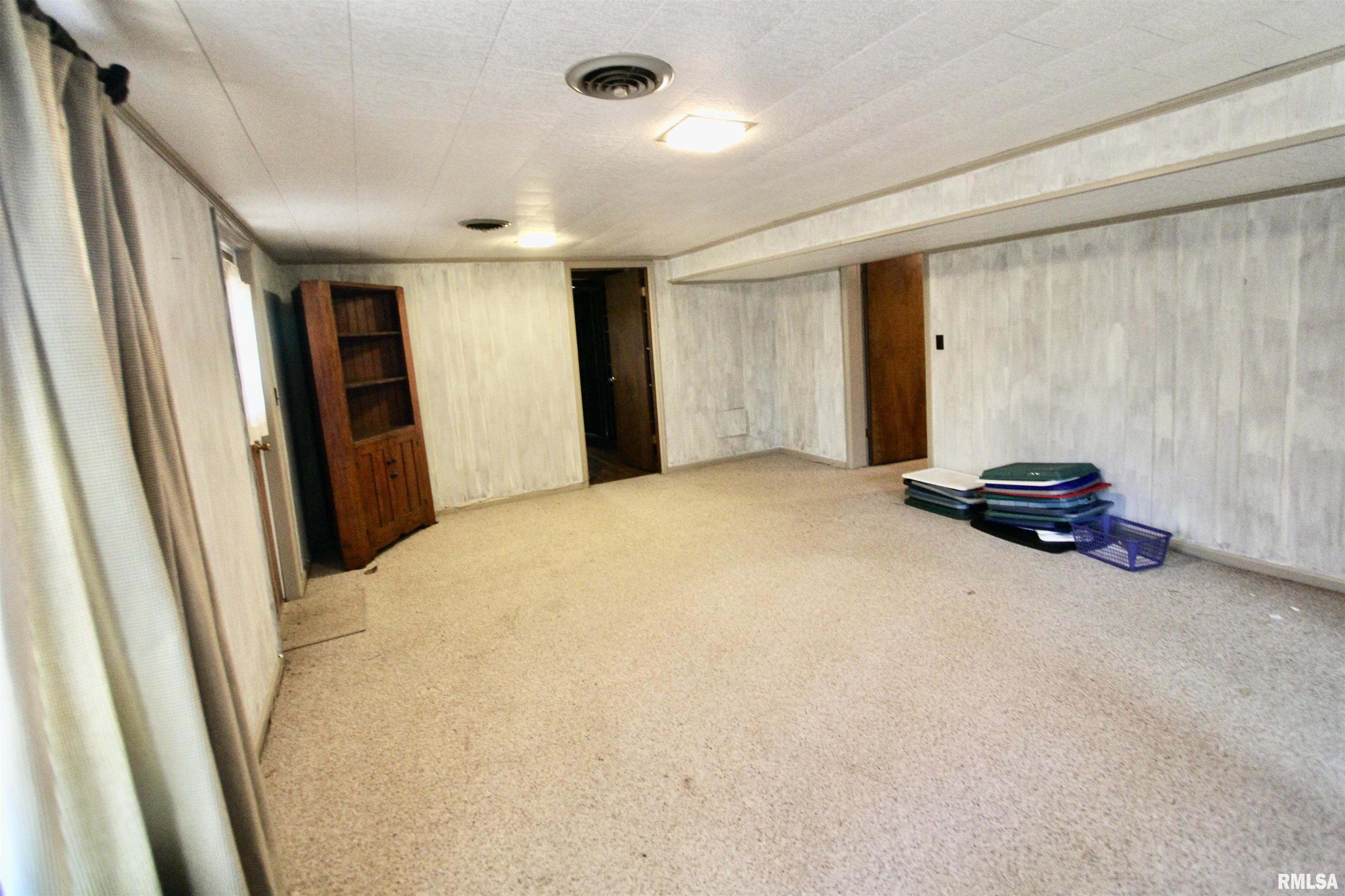 5928 North Roxbury Lane Peoria, IL 61614 - Photo 63 of 86