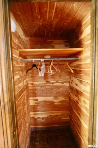 $230,000 | 5928 North Roxbury Lane, Peoria, IL 61614