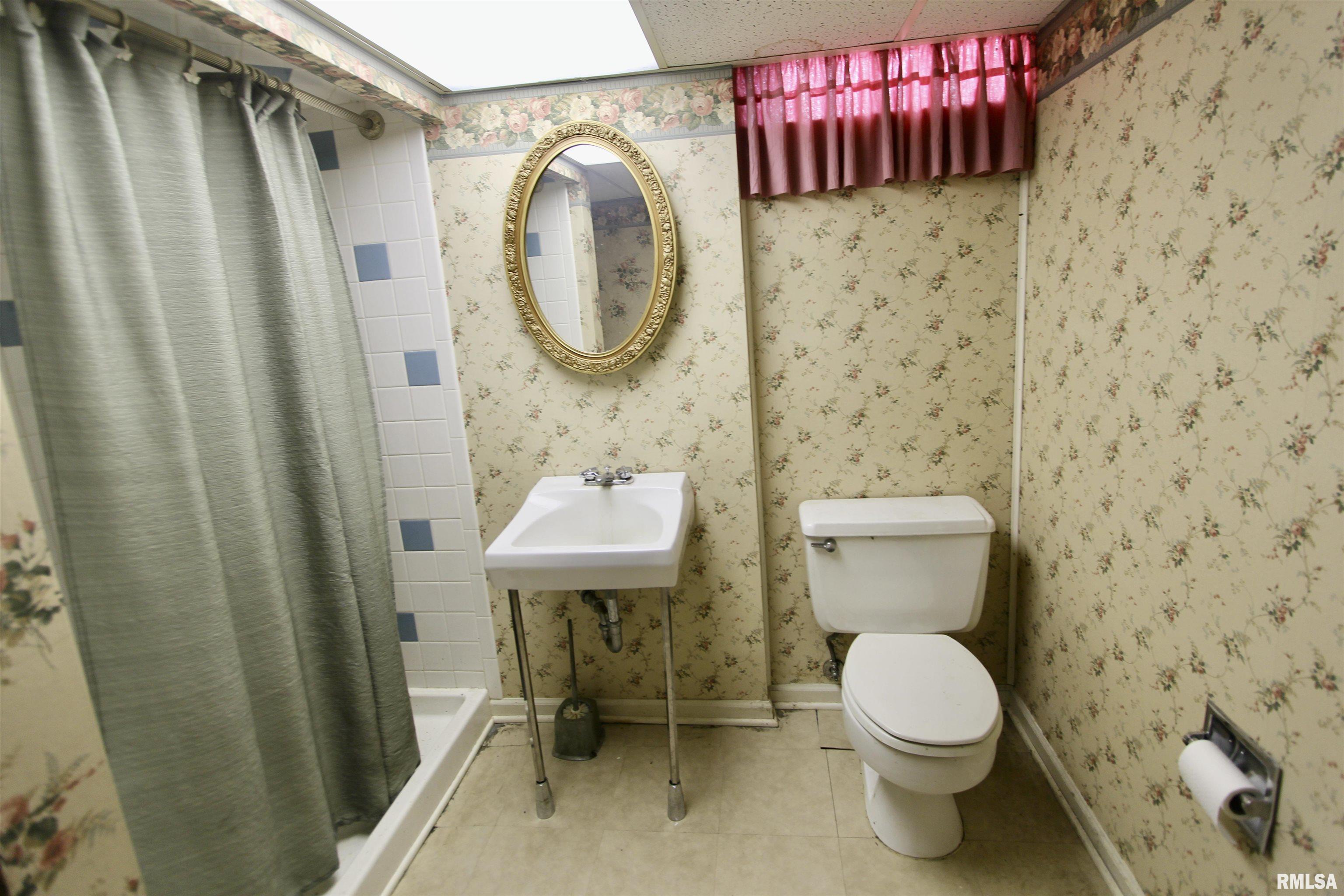 5928 North Roxbury Lane Peoria, IL 61614 - Photo 77 of 86