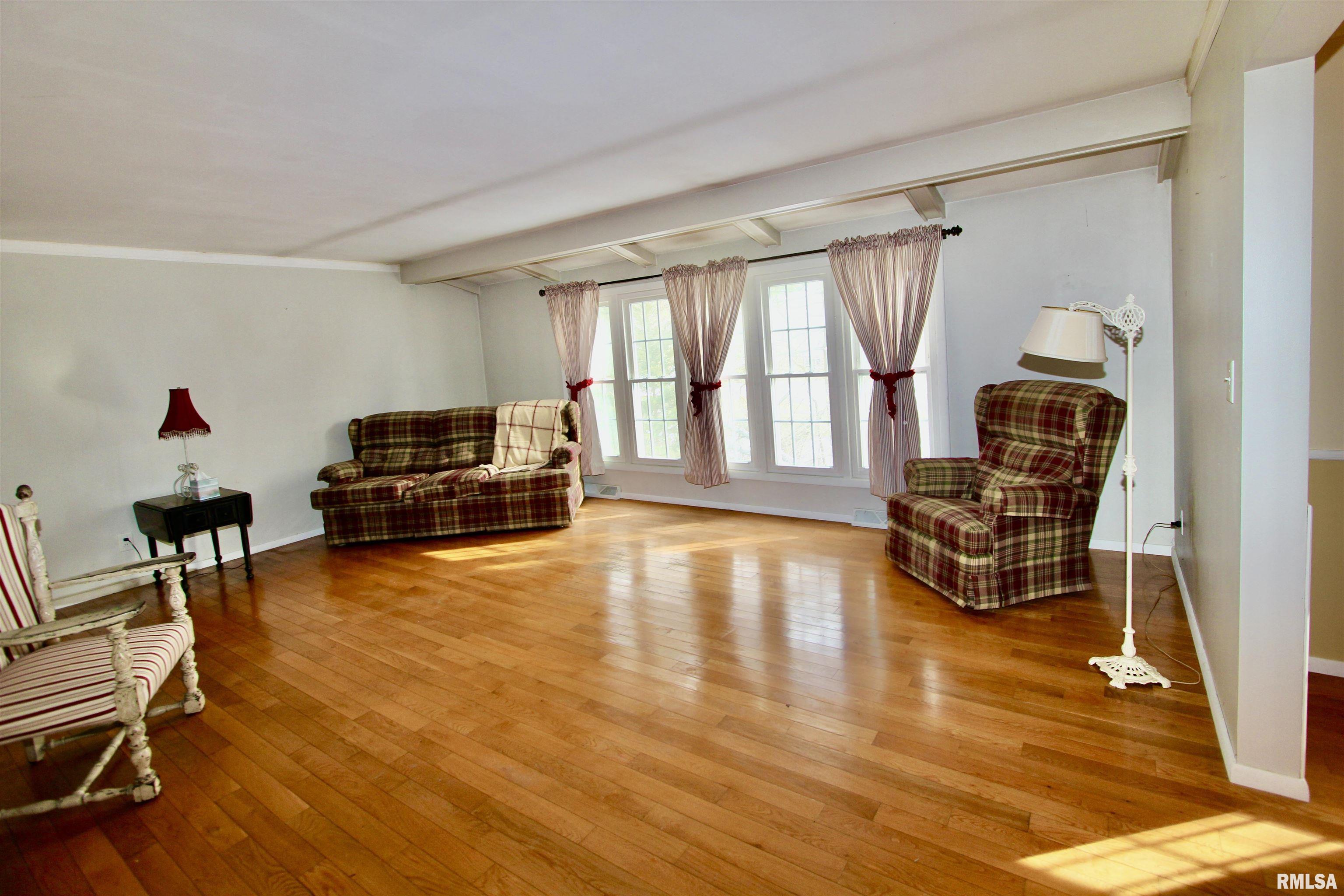 5928 North Roxbury Lane Peoria, IL 61614 - Photo 9 of 86