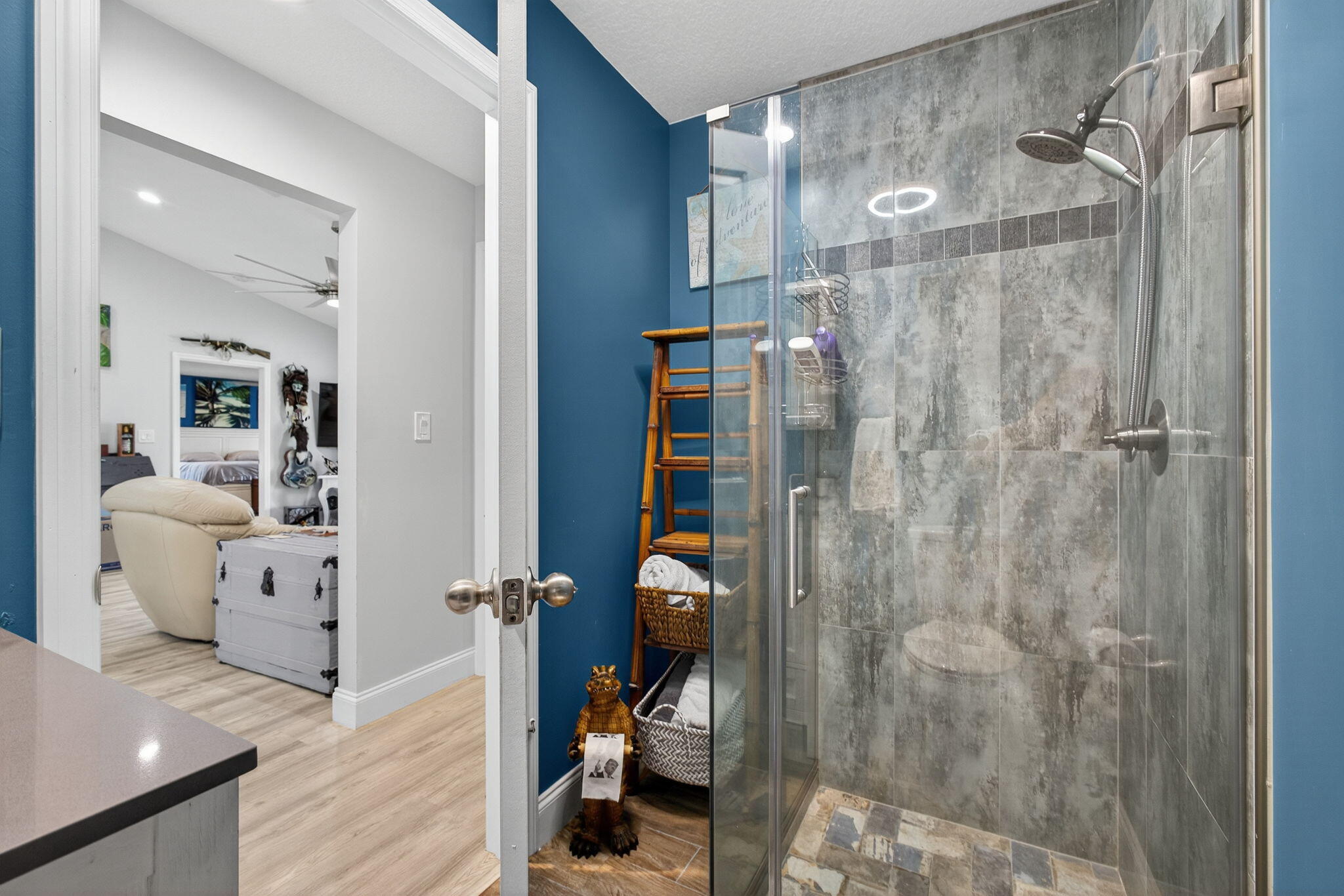 14171 Biddex Road Loxahatchee Groves, FL 33470 - Photo 21 of 36 Guest Bath
