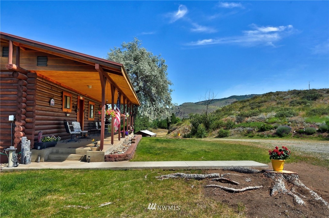 141 East Chewuch Road Winthrop, WA 98862 - Photo 6 of 39 Gallery Image 6
