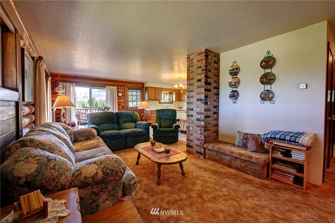 141 East Chewuch Road Winthrop, WA 98862 - Photo 10 of 39 Gallery Image 10