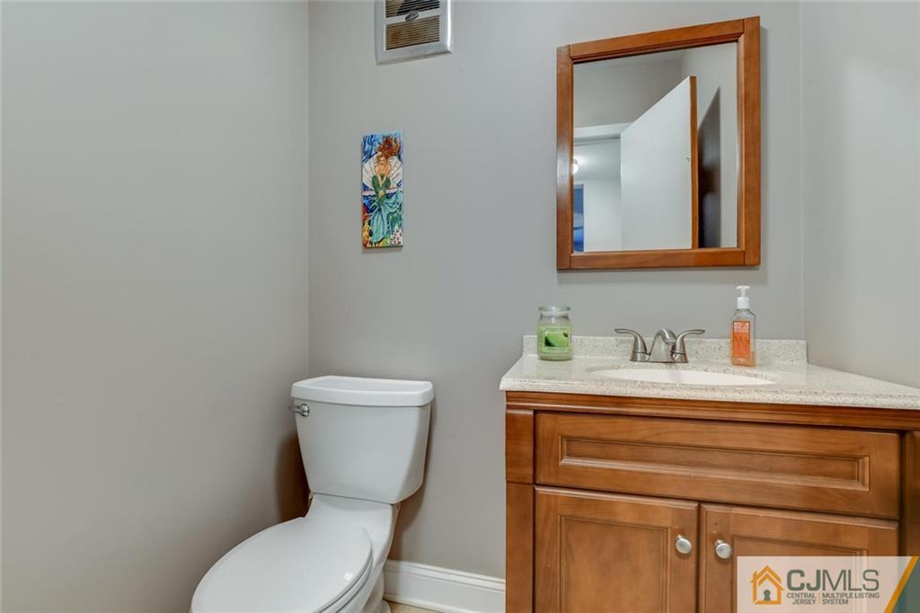 412 Halsey Road North Brunswick, NJ 08902 - Photo 14 of 18 Gallery Image 14