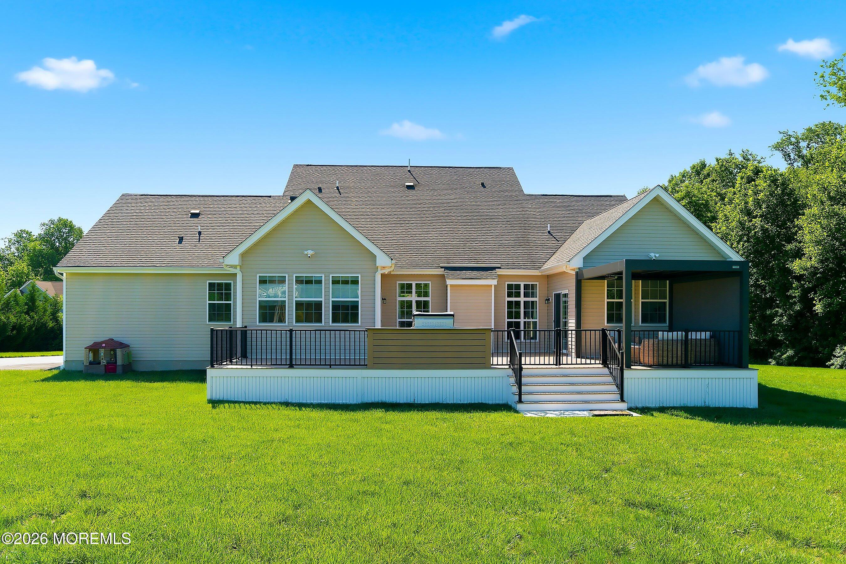 11 Rolling Meadows Court Cream Ridge, NJ 08514 - Photo 30 of 38 35-Rear 1