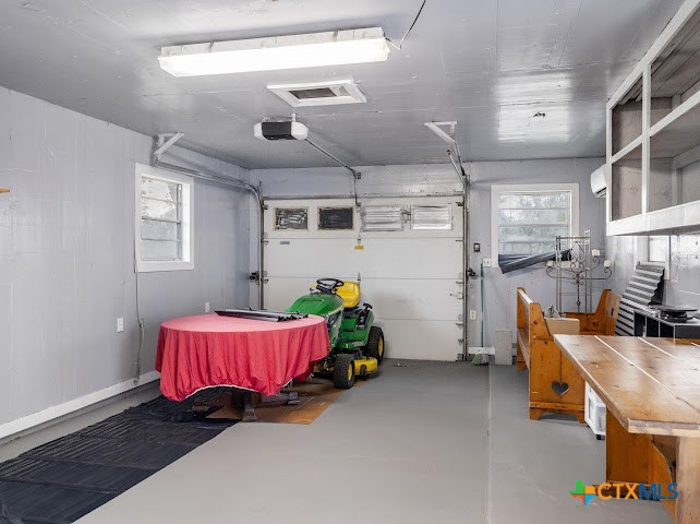 906 Mead Road Victoria, TX 77904 - Photo 6 of 30