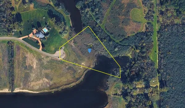 $89,999 | 695 Little Lake Road, Ortonville, MI 48462