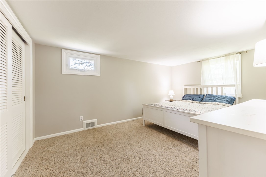 180 Overbrook Road Pittsford, NY 14618 - Photo 22 of 35