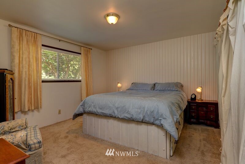 7688 Kendall Road Maple Falls, WA 98266 - Photo 11 of 25 Gallery Image 11