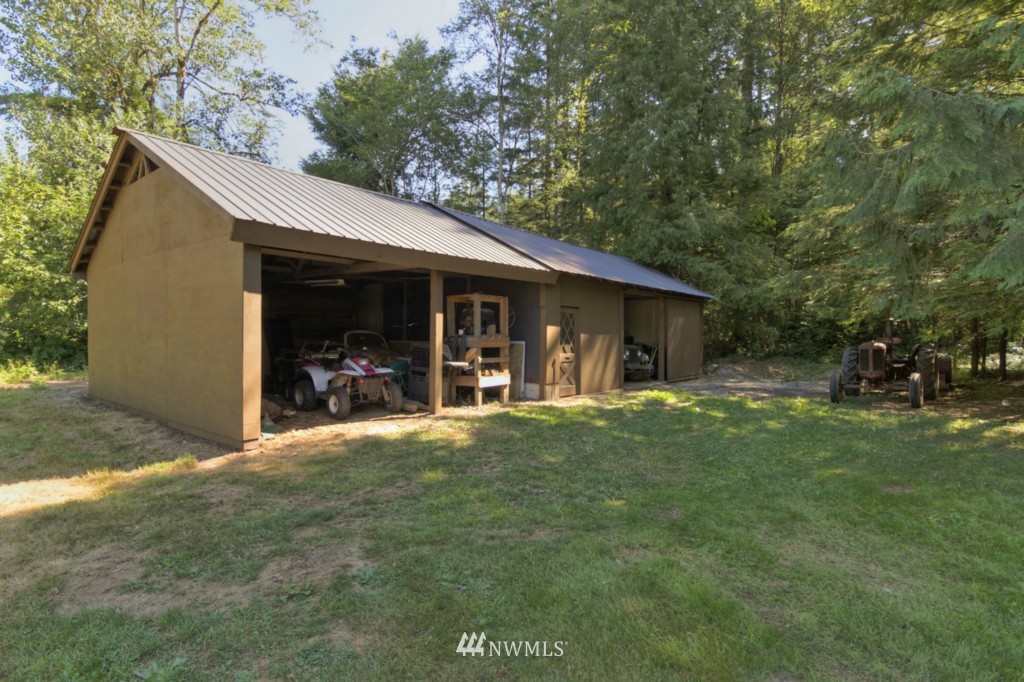 7688 Kendall Road Maple Falls, WA 98266 - Photo 14 of 25 Gallery Image 14