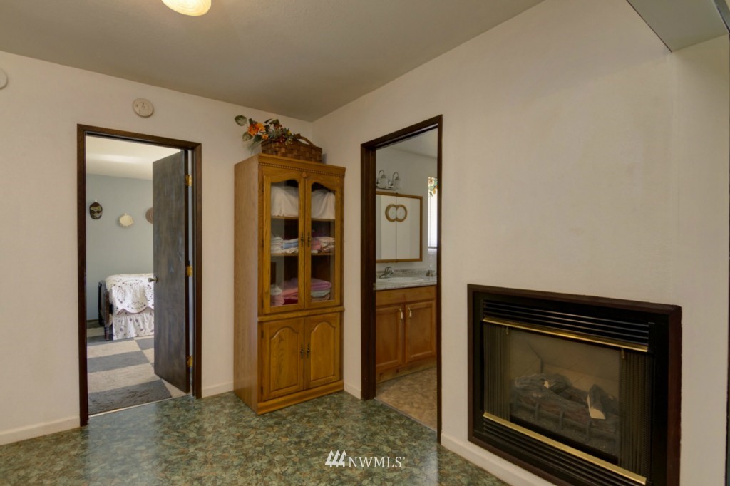 7688 Kendall Road Maple Falls, WA 98266 - Photo 9 of 25 Gallery Image 9