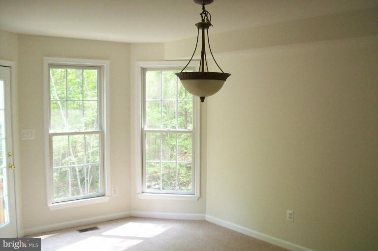 5639 Shady Side Road Churchton, MD 20733 - Photo 3 of 10 Interior (General)