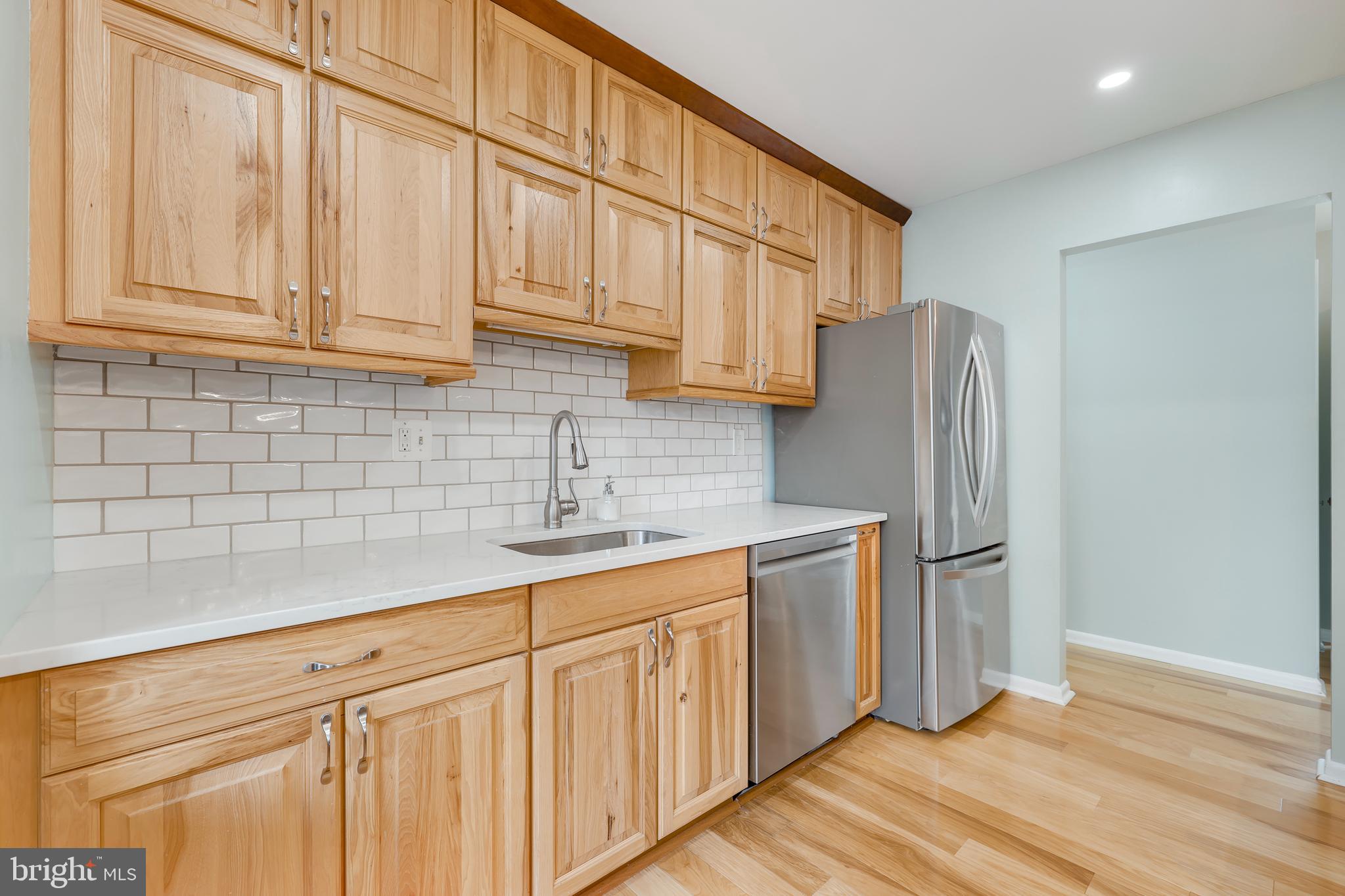 11302 Geddys Court Reston, VA 20191 - Photo 6 of 49 Gallery Image 6