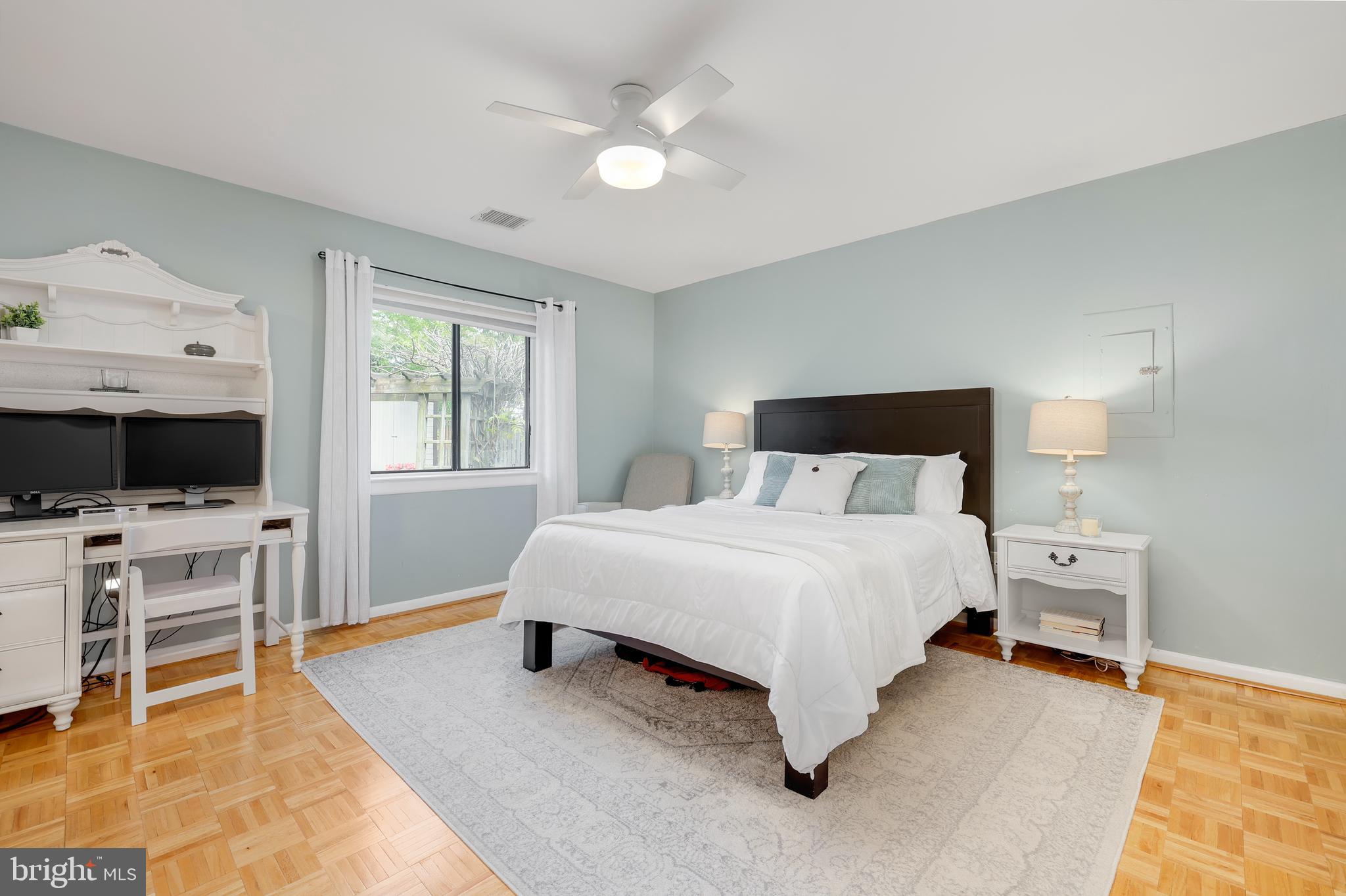 11302 Geddys Court Reston, VA 20191 - Photo 10 of 49 Gallery Image 10
