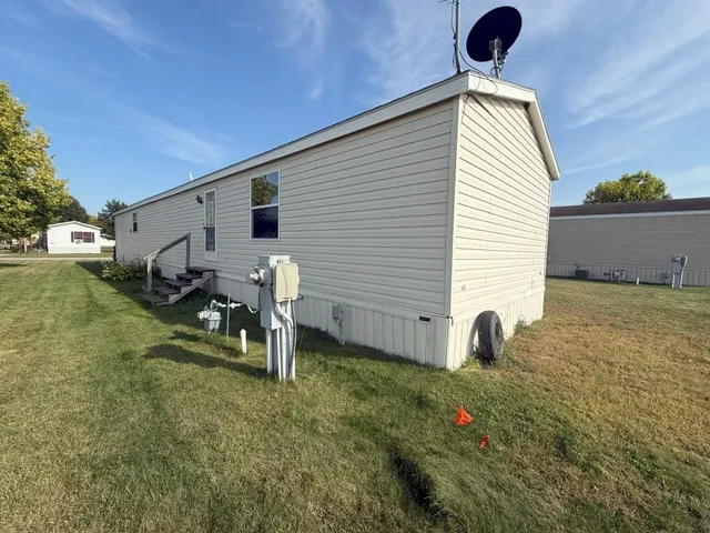 $60,000 | 2701 East Main Street, Unit 145, Reedsburg, WI 53959