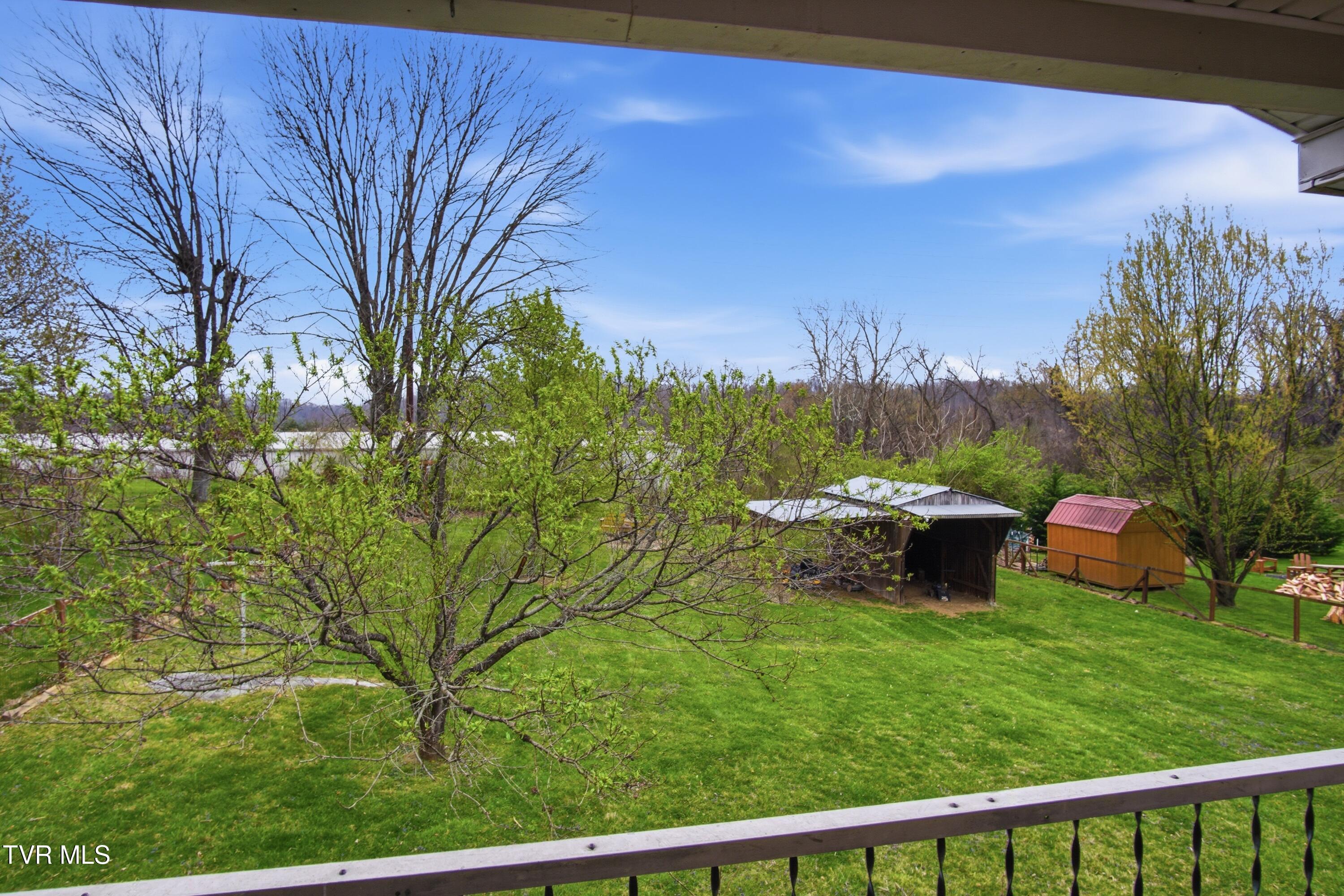 926 East Mountain View Road Johnson City, TN 37601 - Photo 32 of 33 DSC09889