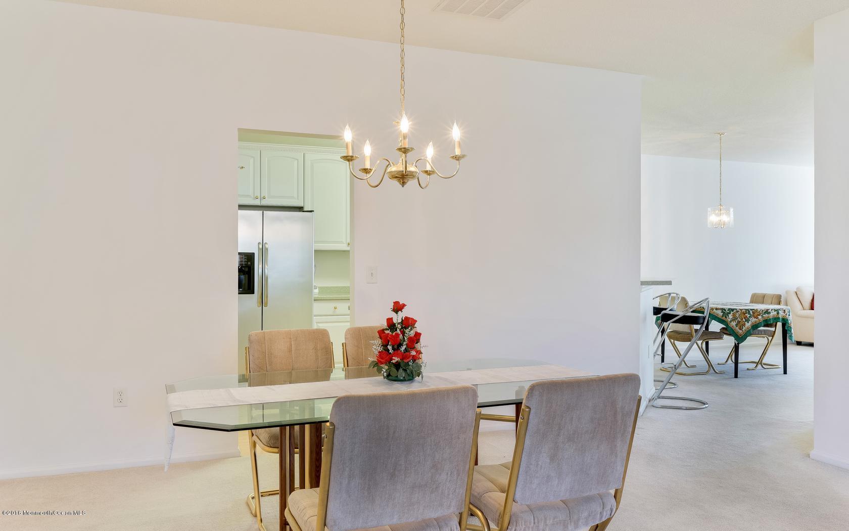 33 Silverside Road Lakewood, NJ 08701 - Photo 9 of 31 12-photo-web-1680x1050-112924