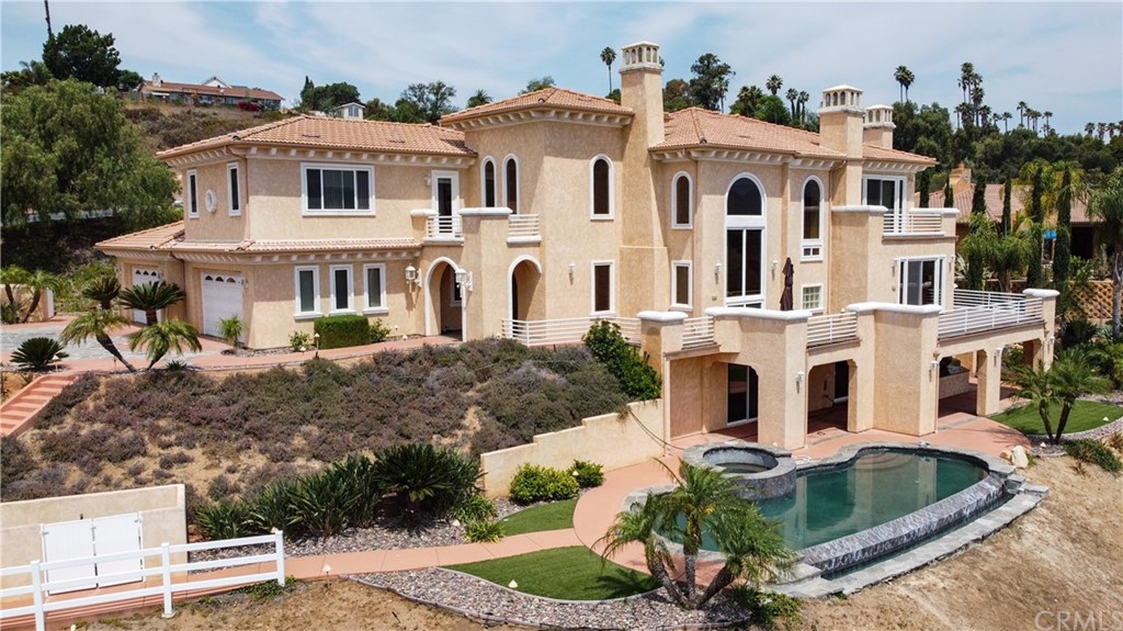 2834 Paseo Del Bianco Escondido, CA 92025 - Photo 1 of 42