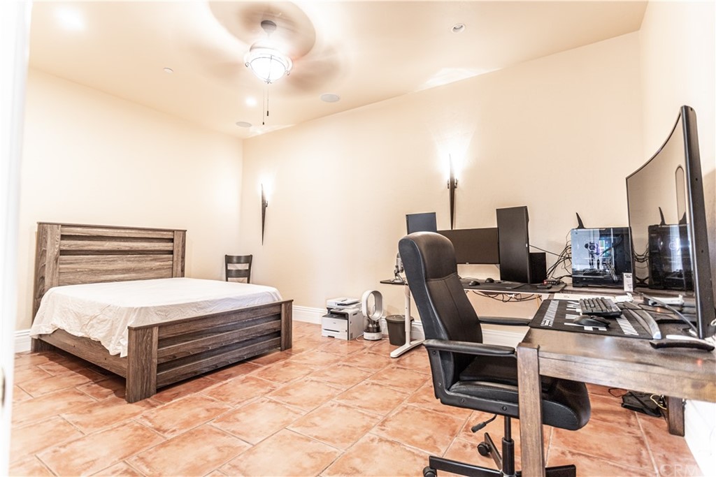 2834 Paseo Del Bianco Escondido, CA 92025 - Photo 31 of 42