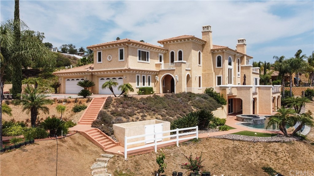 2834 Paseo Del Bianco Escondido, CA 92025 - Photo 40 of 42