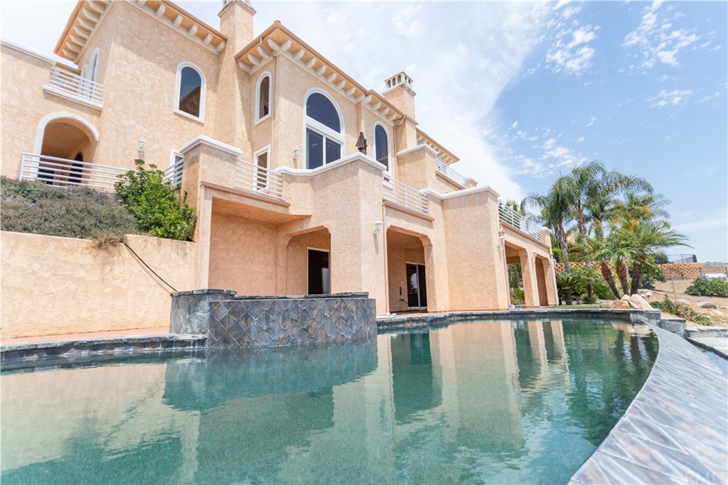 2834 Paseo Del Bianco Escondido, CA 92025 - Photo 5 of 42