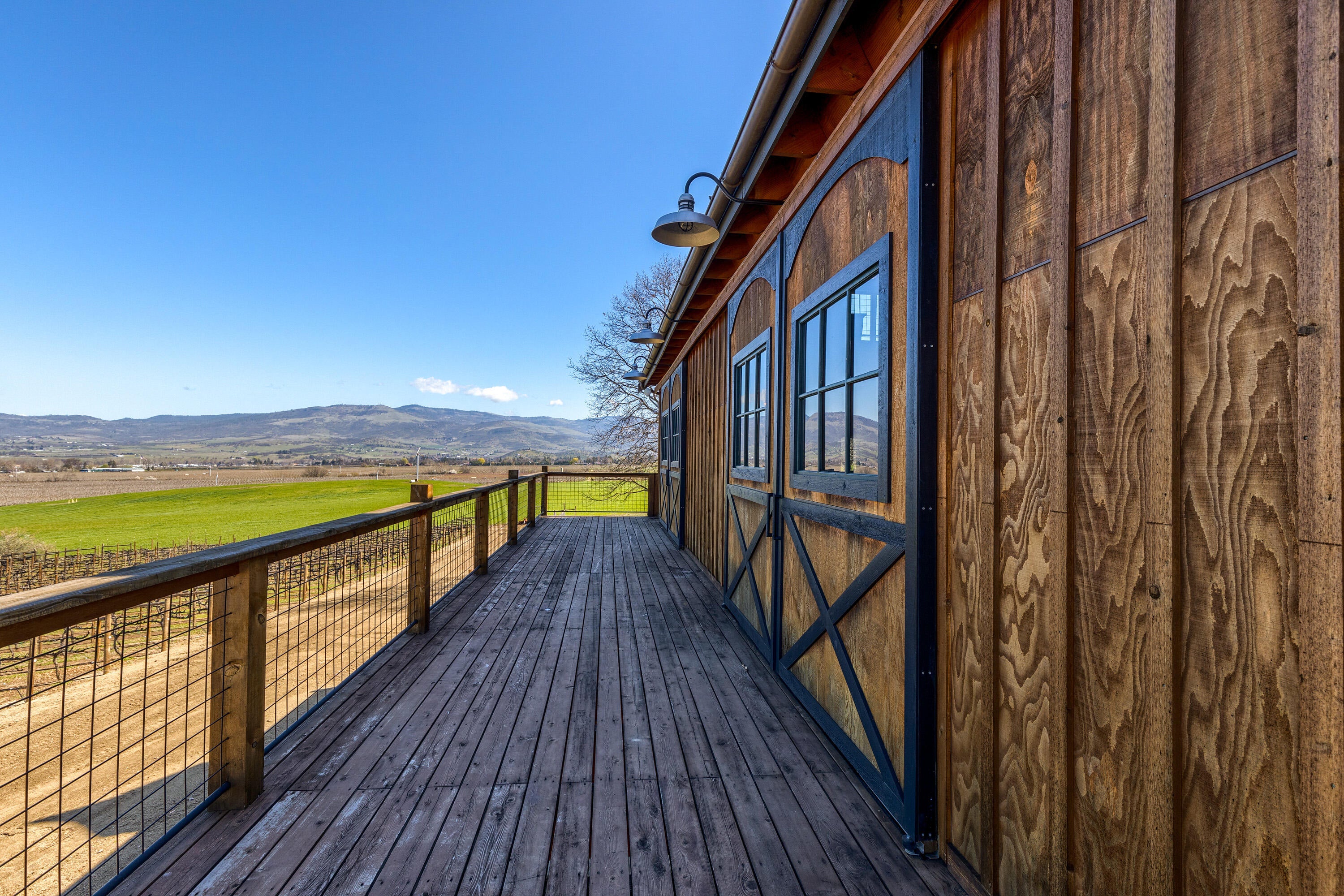 4167 Independence School Road Medford, OR 97501 - Photo 61 of 95 Barn Deck