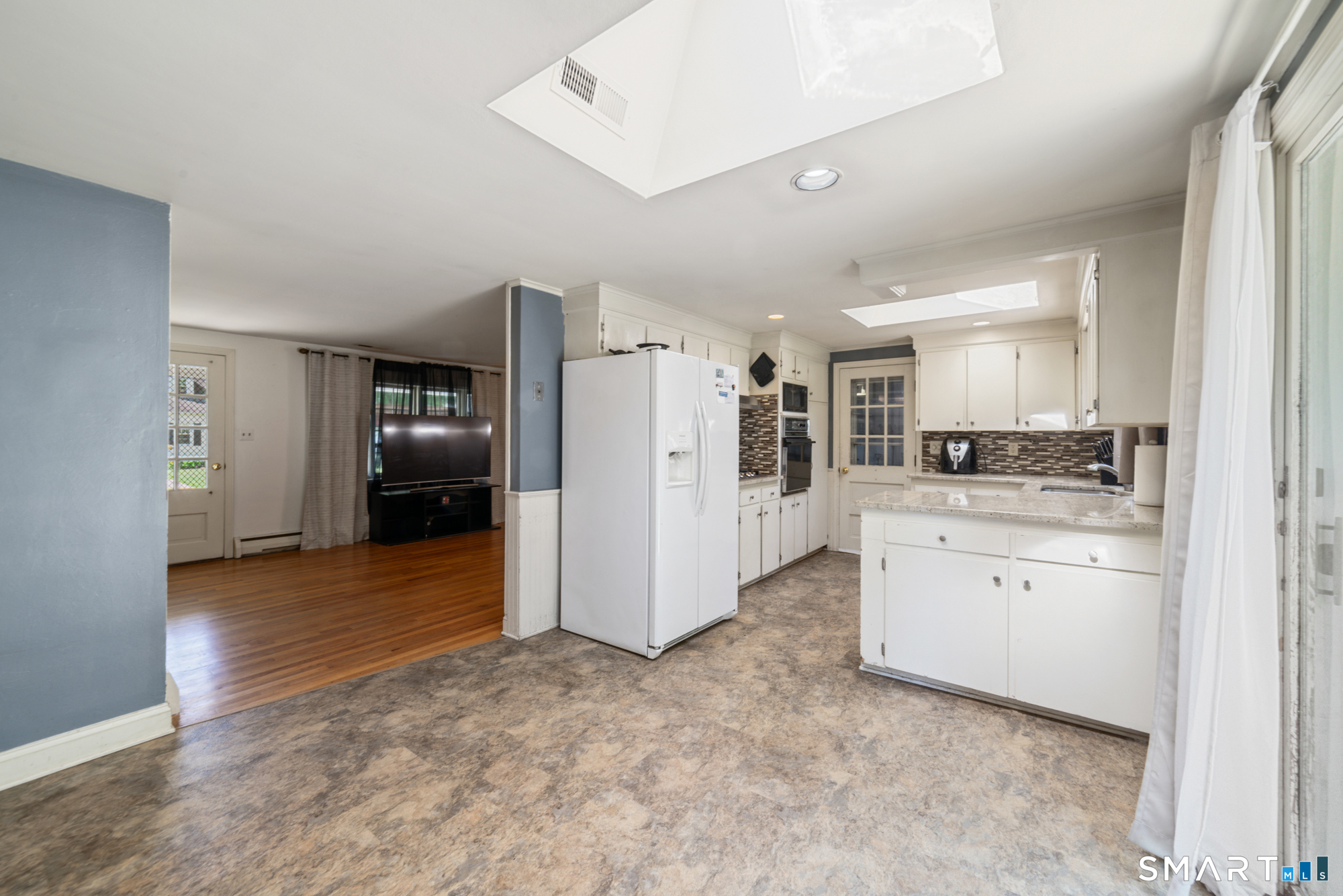 75 Pierce Street Torrington, CT 06790 - Photo 10 of 35