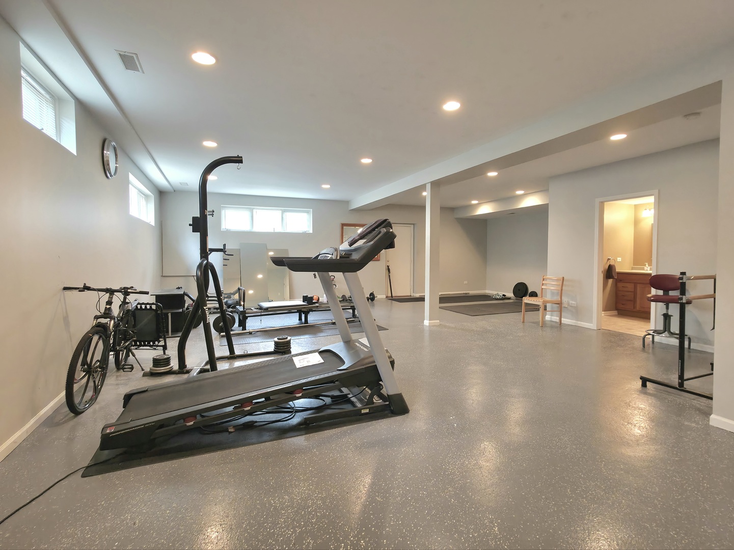 10160 Lancaster Drive Mokena, IL 60448 - Photo 17 of 41 a view of a room with gym equipment