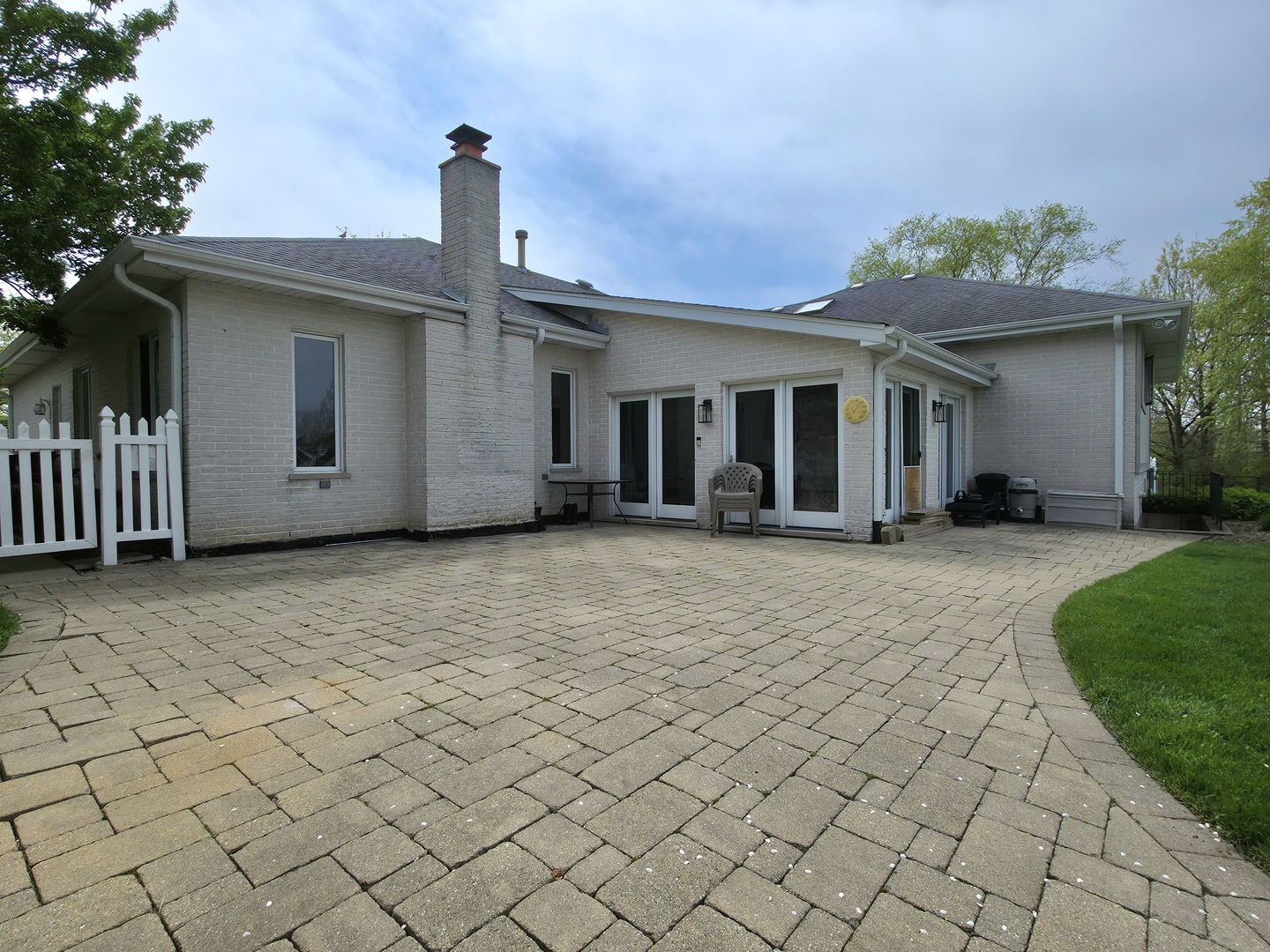 10160 Lancaster Drive Mokena, IL 60448 - Photo 33 of 41 a front view of a house with a yard