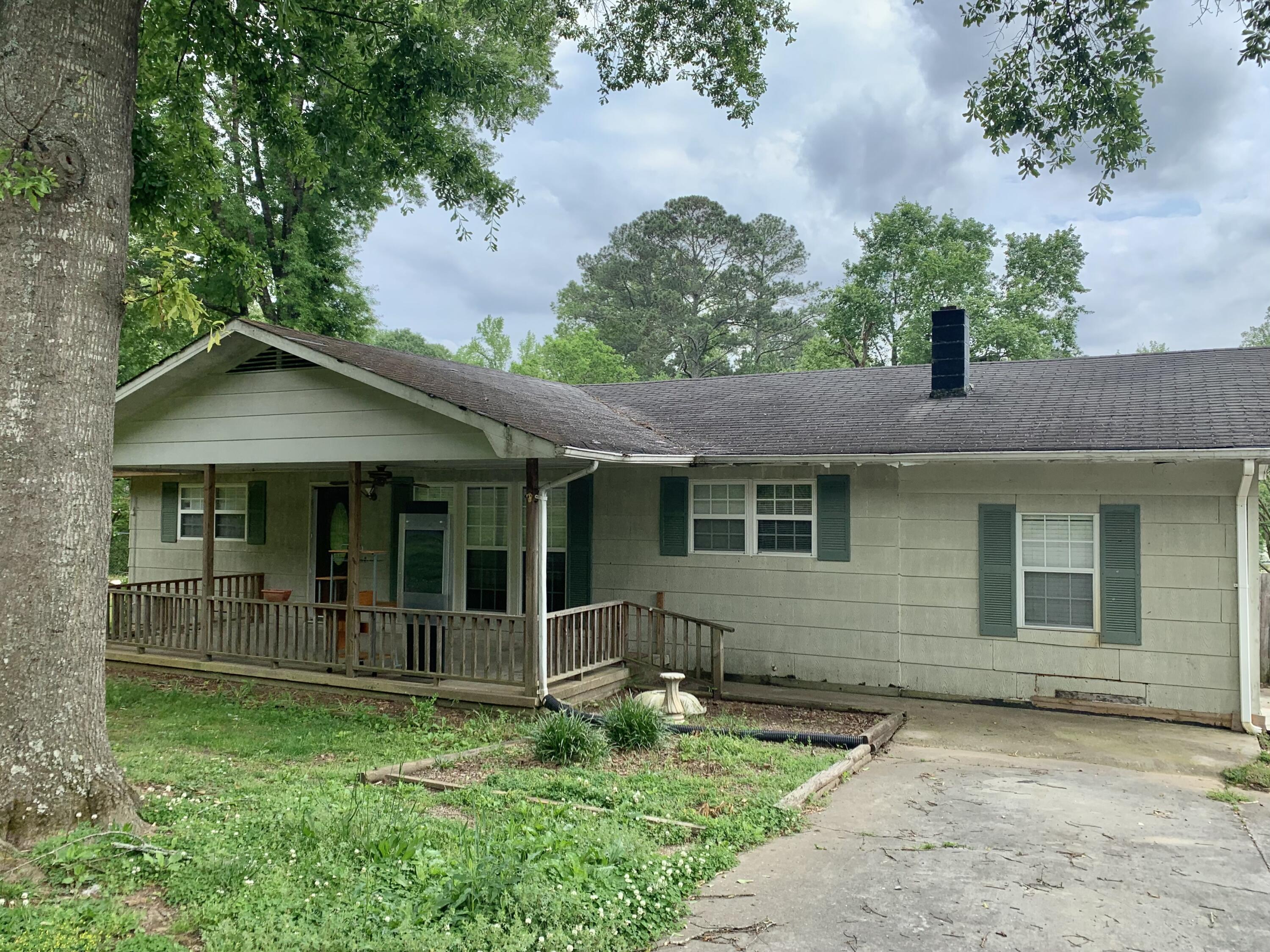 240 Reed Street Trion, GA 30753 - Photo 2 of 8 IMG_5758