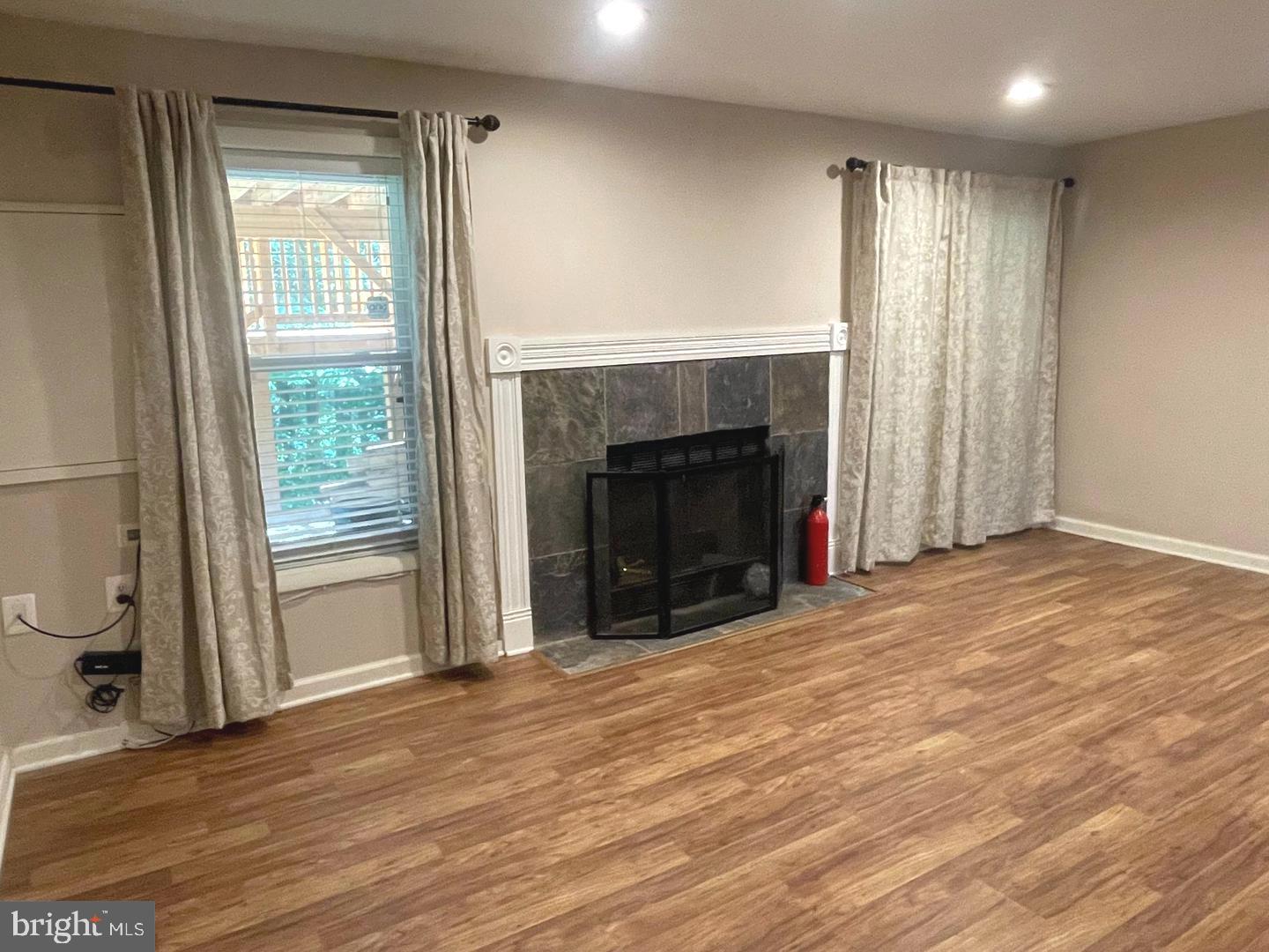 6223 Rathlin Drive Springfield, VA 22152 - Photo 20 of 30 Rec room and frpl