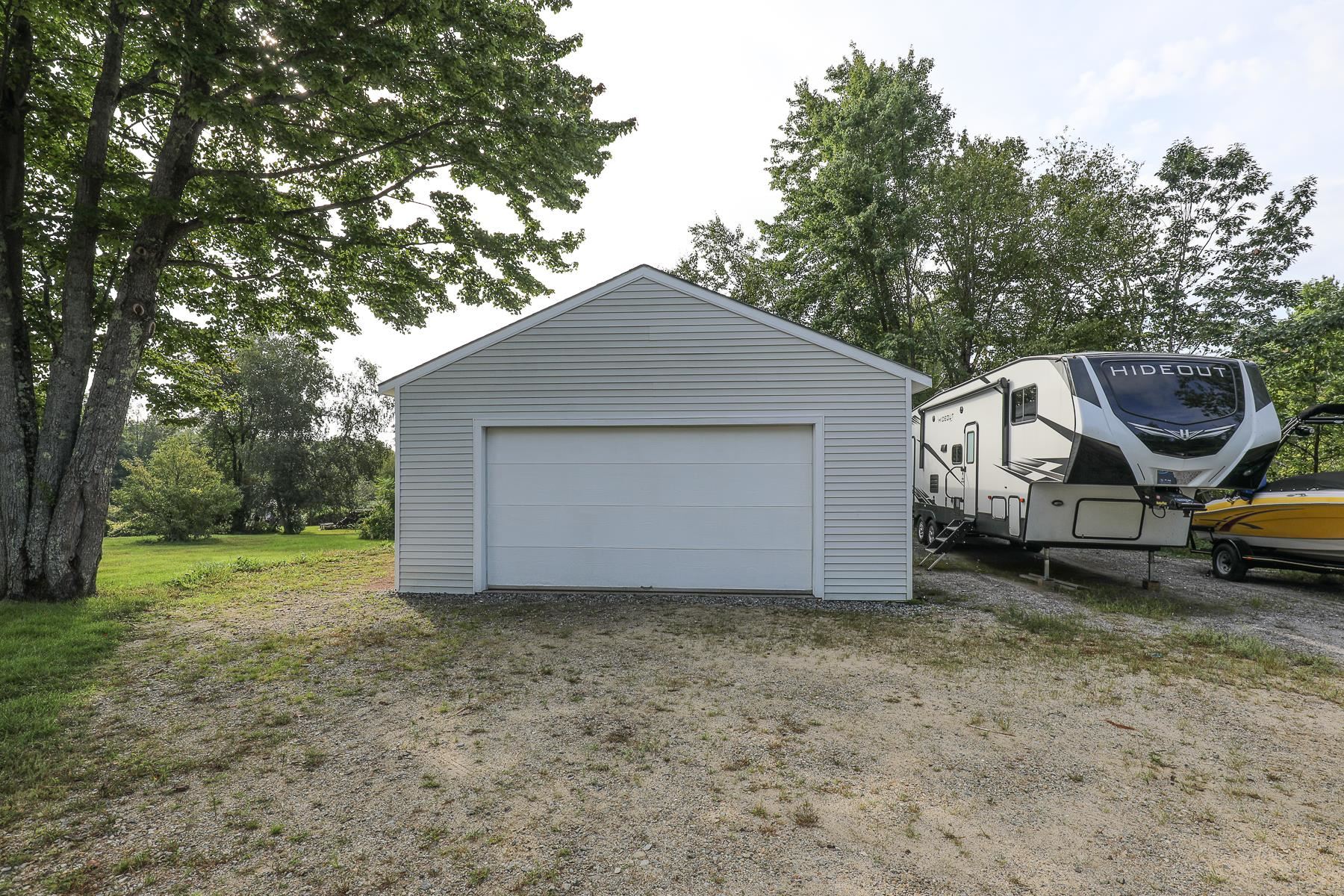 14 Orchard Path Road Weare, NH 03281 - Photo 3 of 39